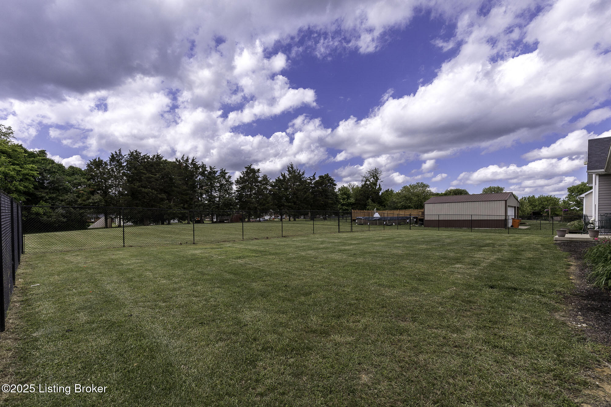 188 Wakefield Dr