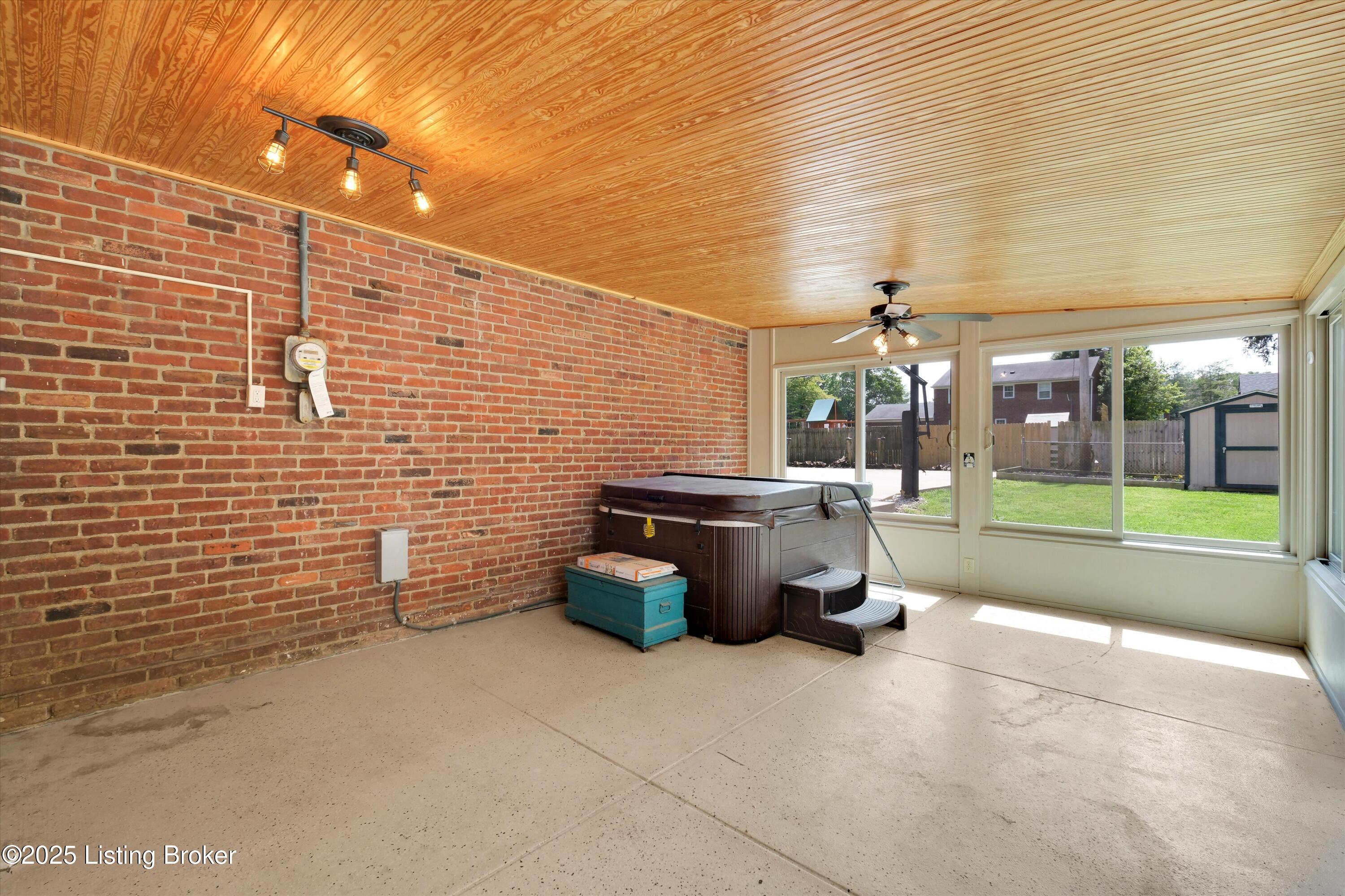 3700 Old Brownsboro Hills Rd