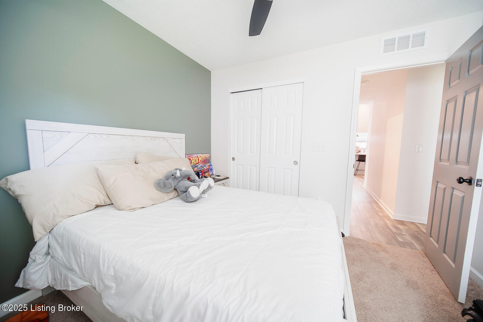 8633 Warbler Branch Way