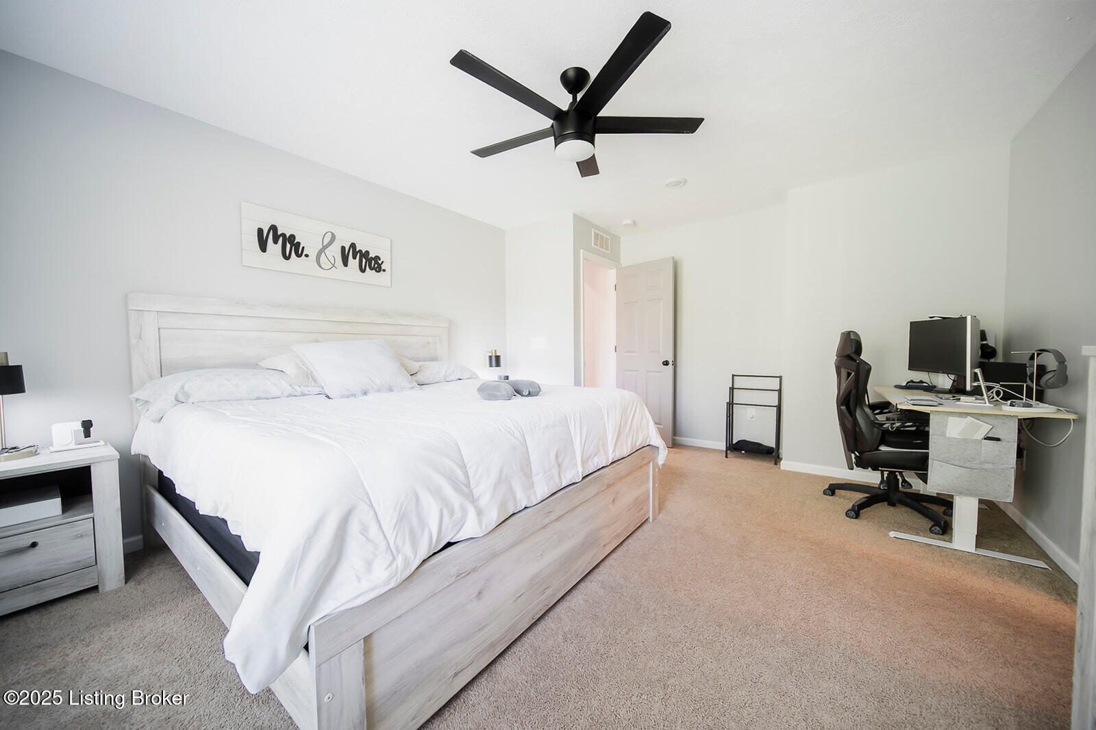 8633 Warbler Branch Way