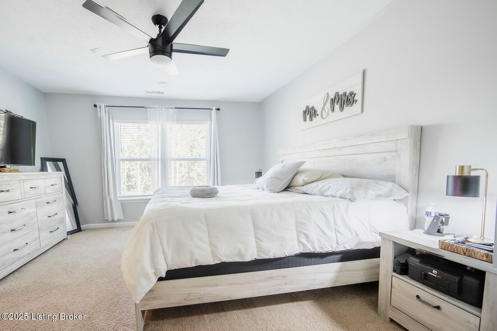 8633 Warbler Branch Way