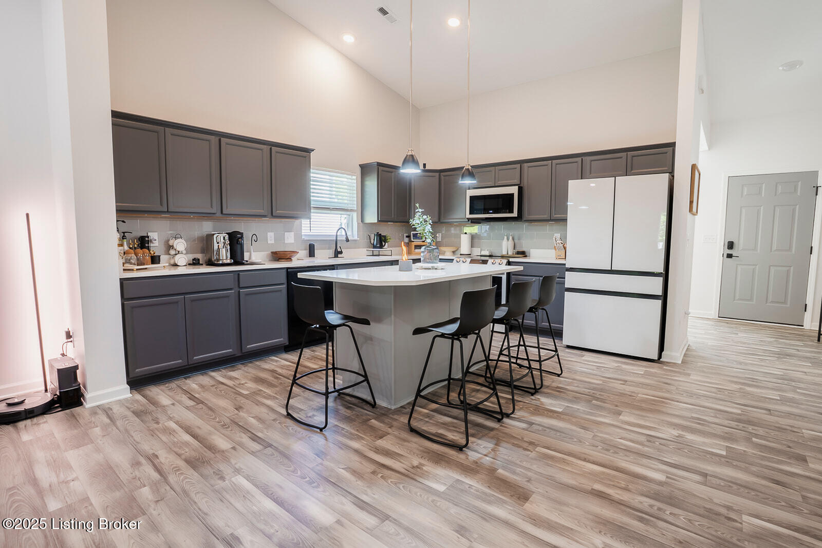 8633 Warbler Branch Way
