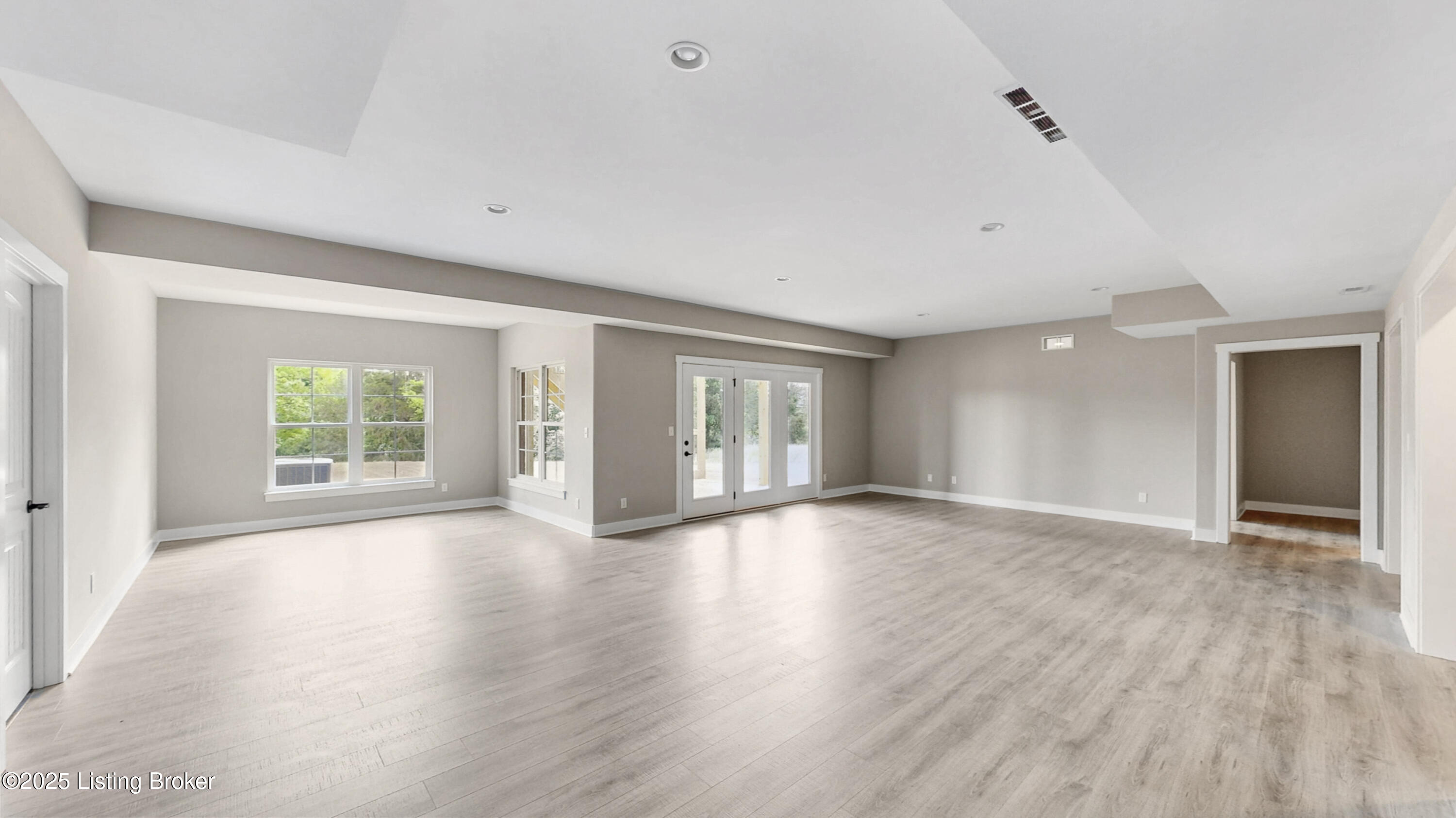 27 Dalton Dr