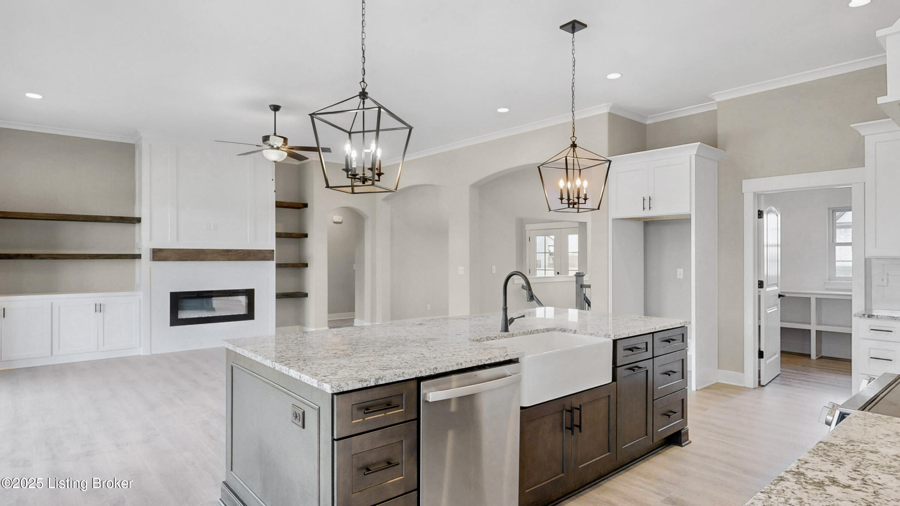 27 Dalton Dr