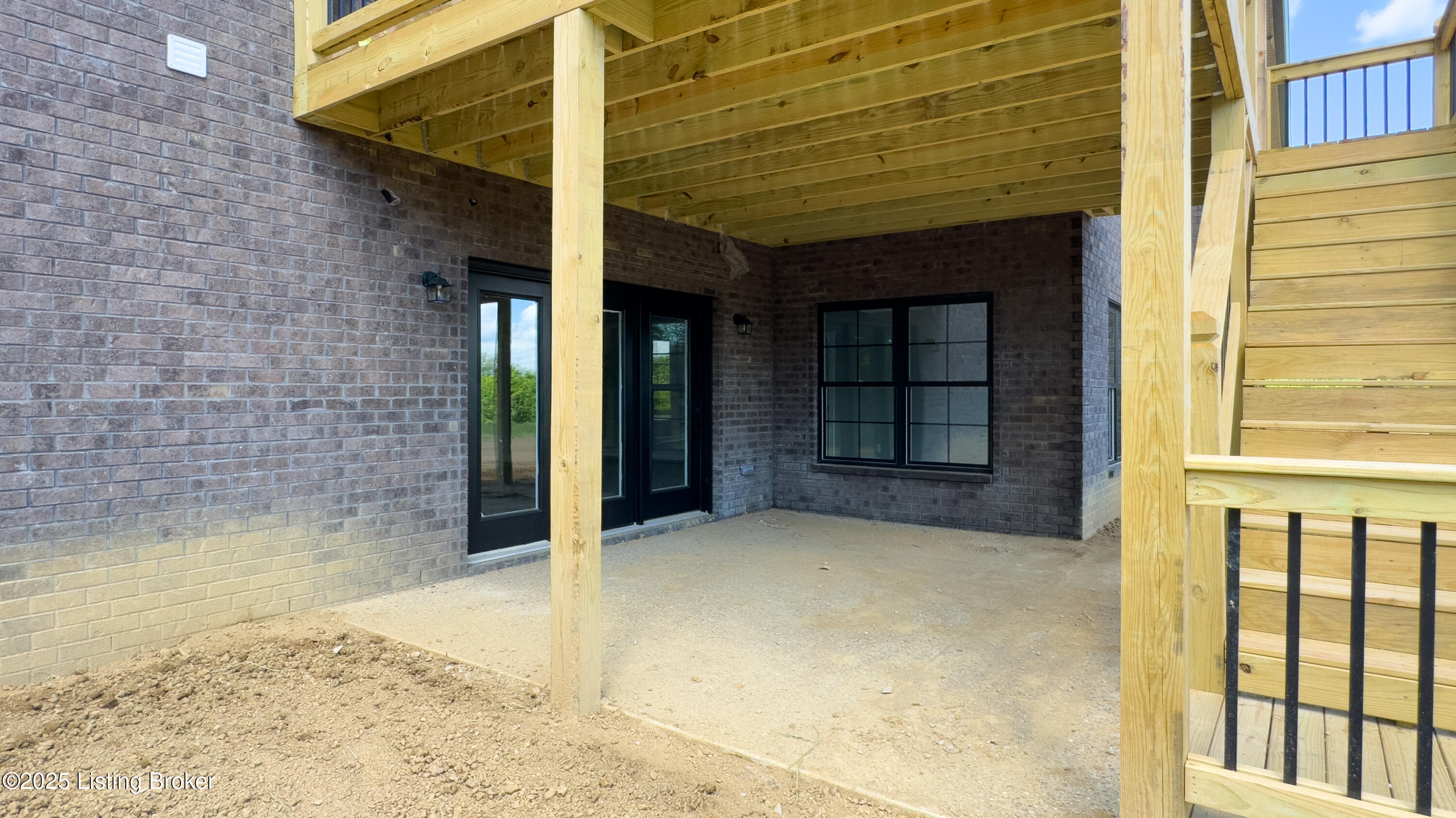 27 Dalton Dr