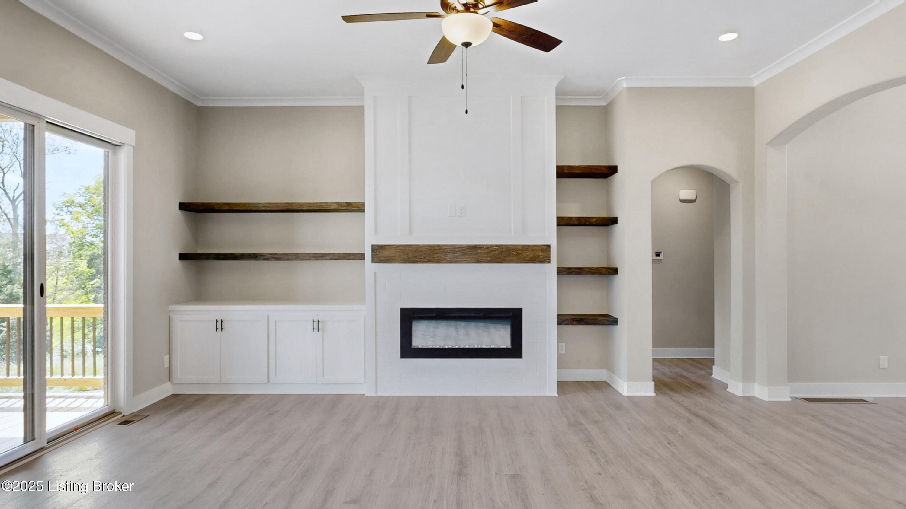 27 Dalton Dr