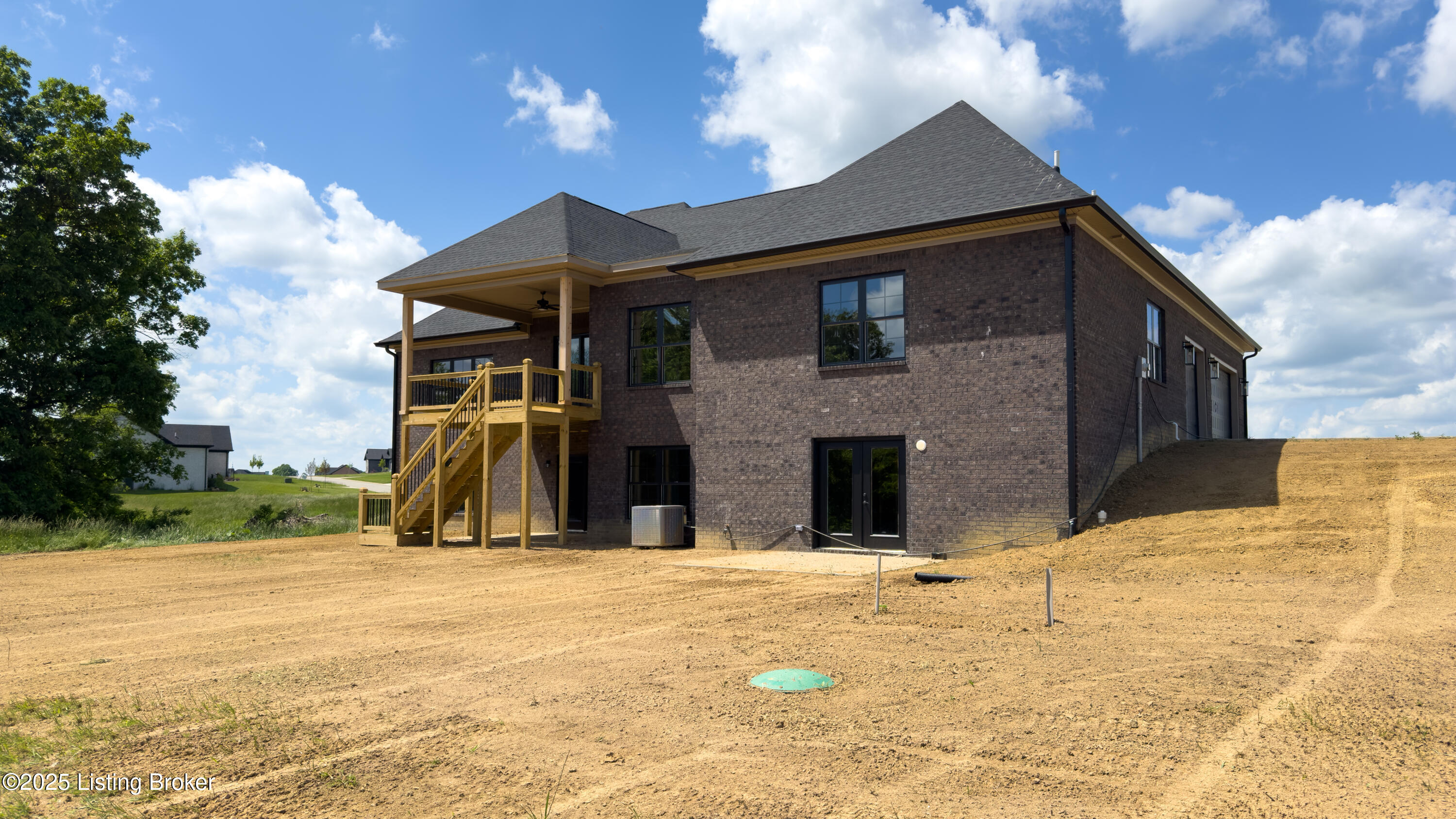 27 Dalton Dr