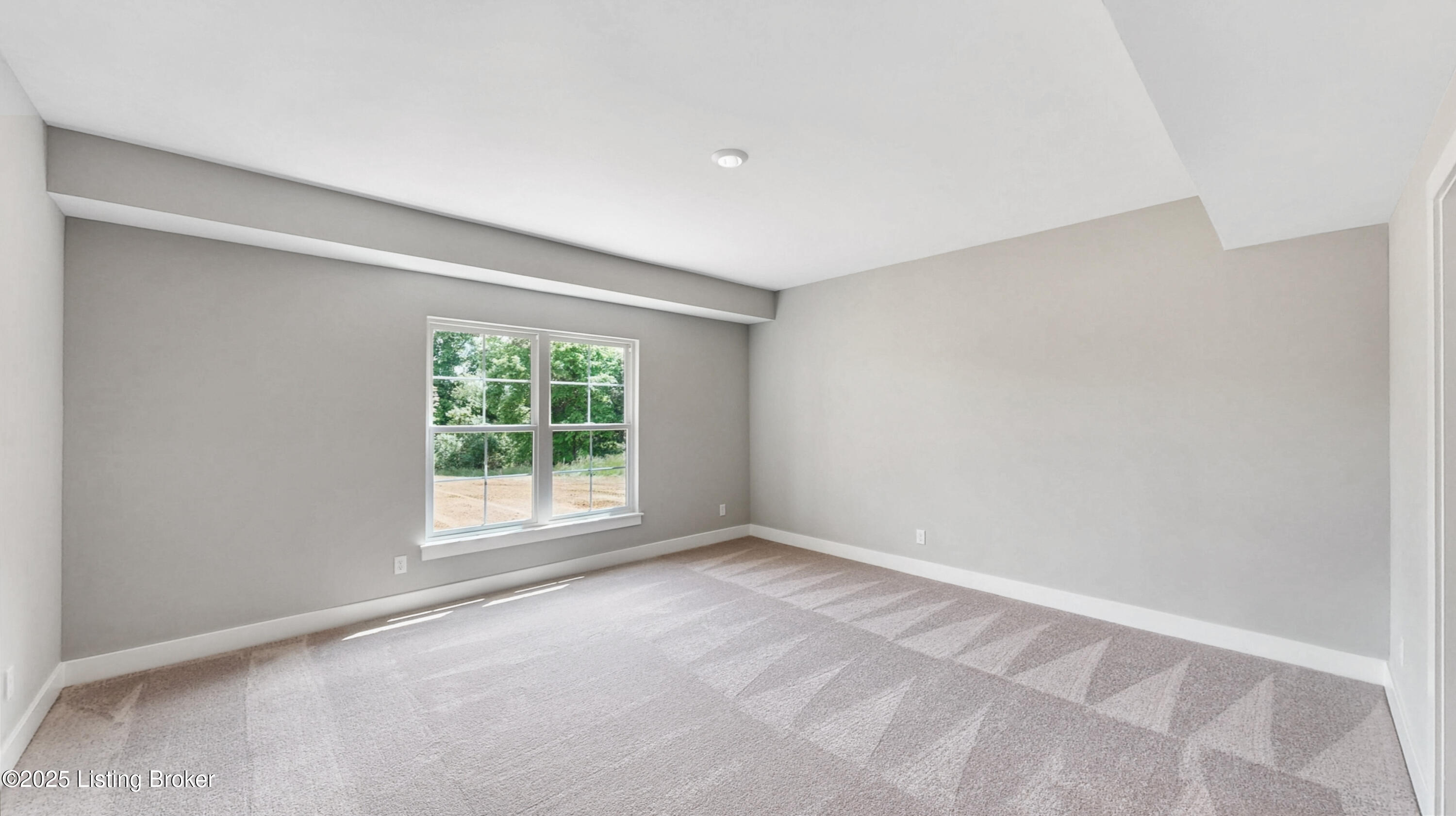 27 Dalton Dr