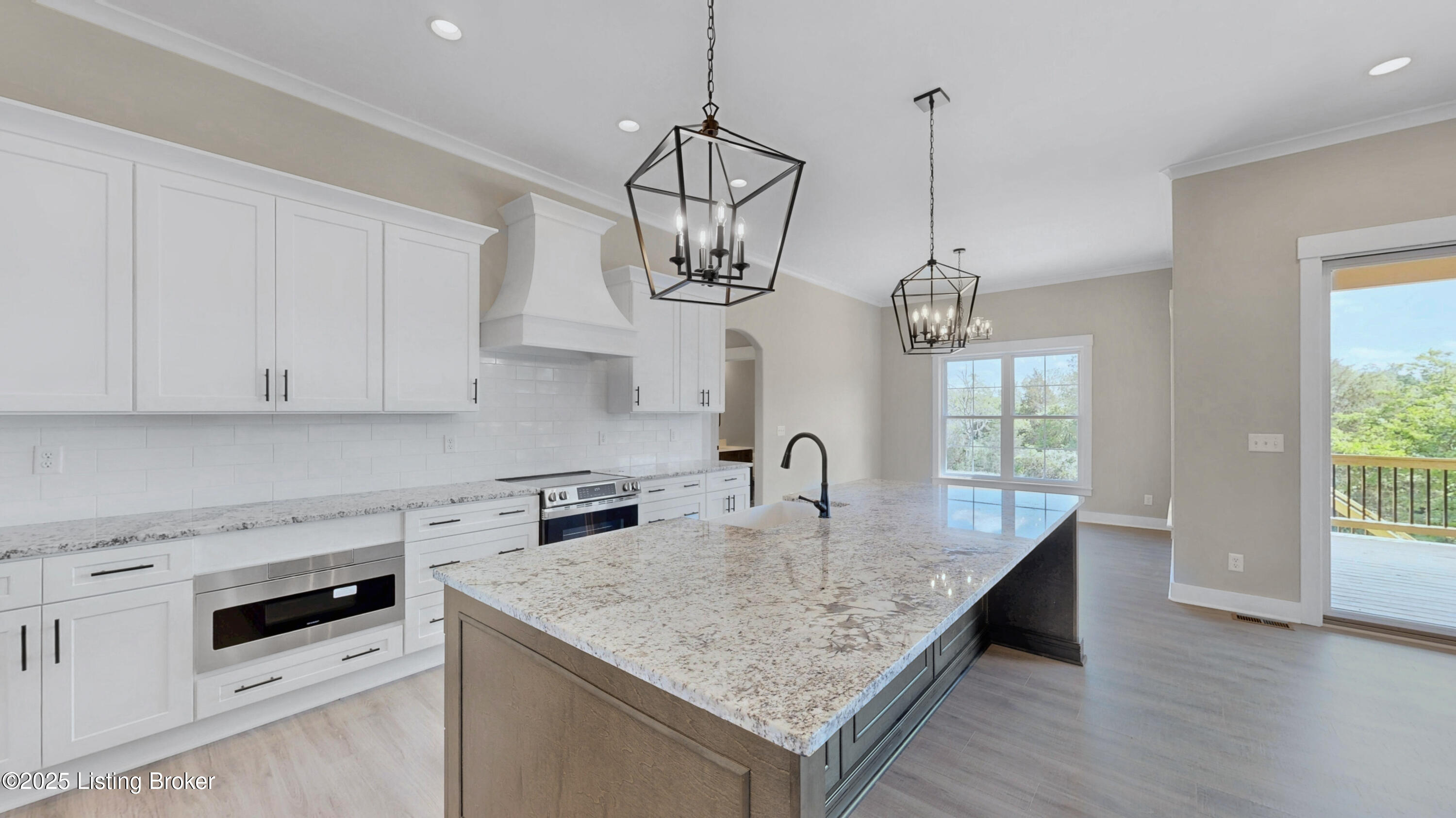 27 Dalton Dr