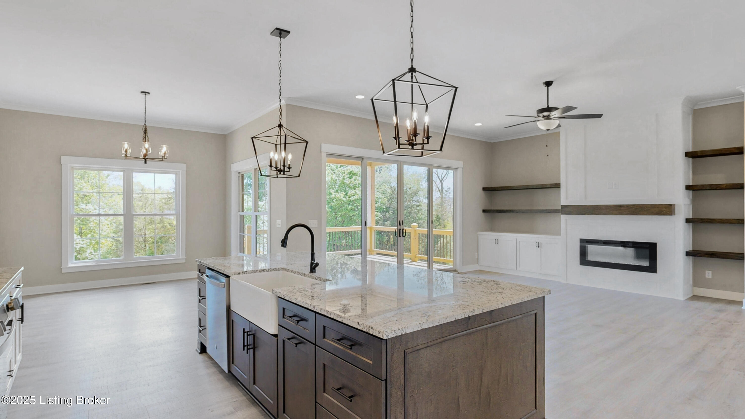 27 Dalton Dr