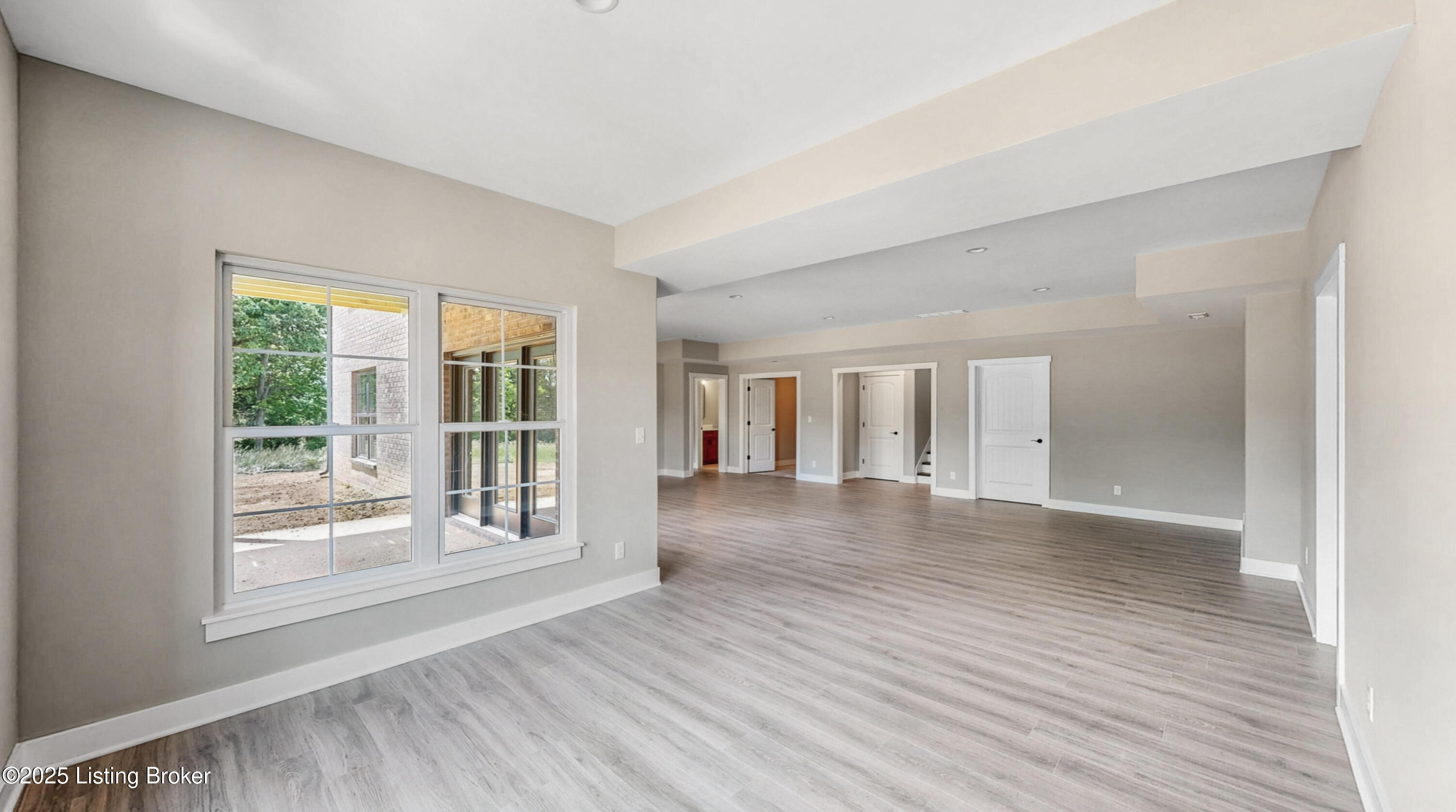27 Dalton Dr