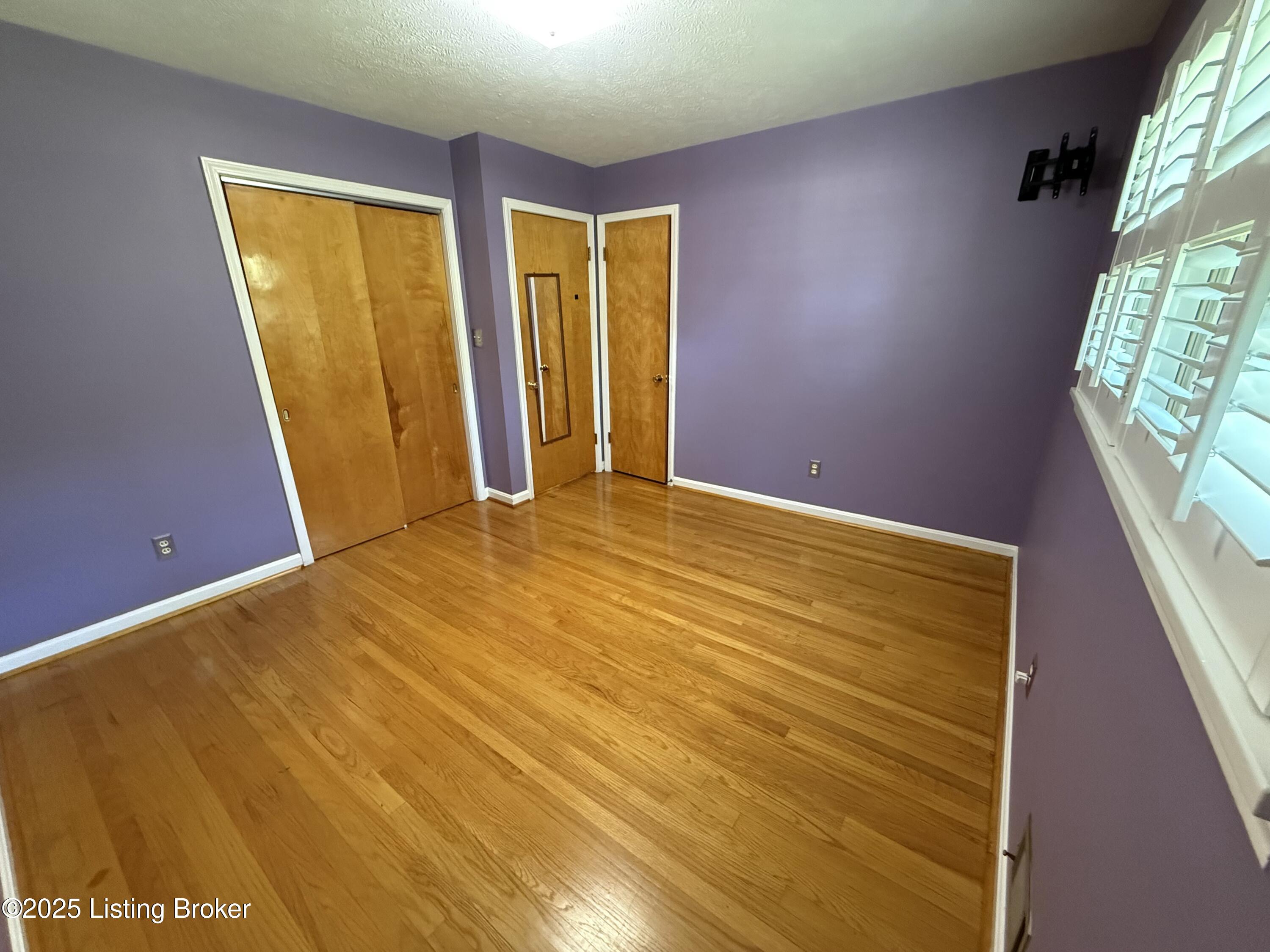 7406 Arapaho Dr