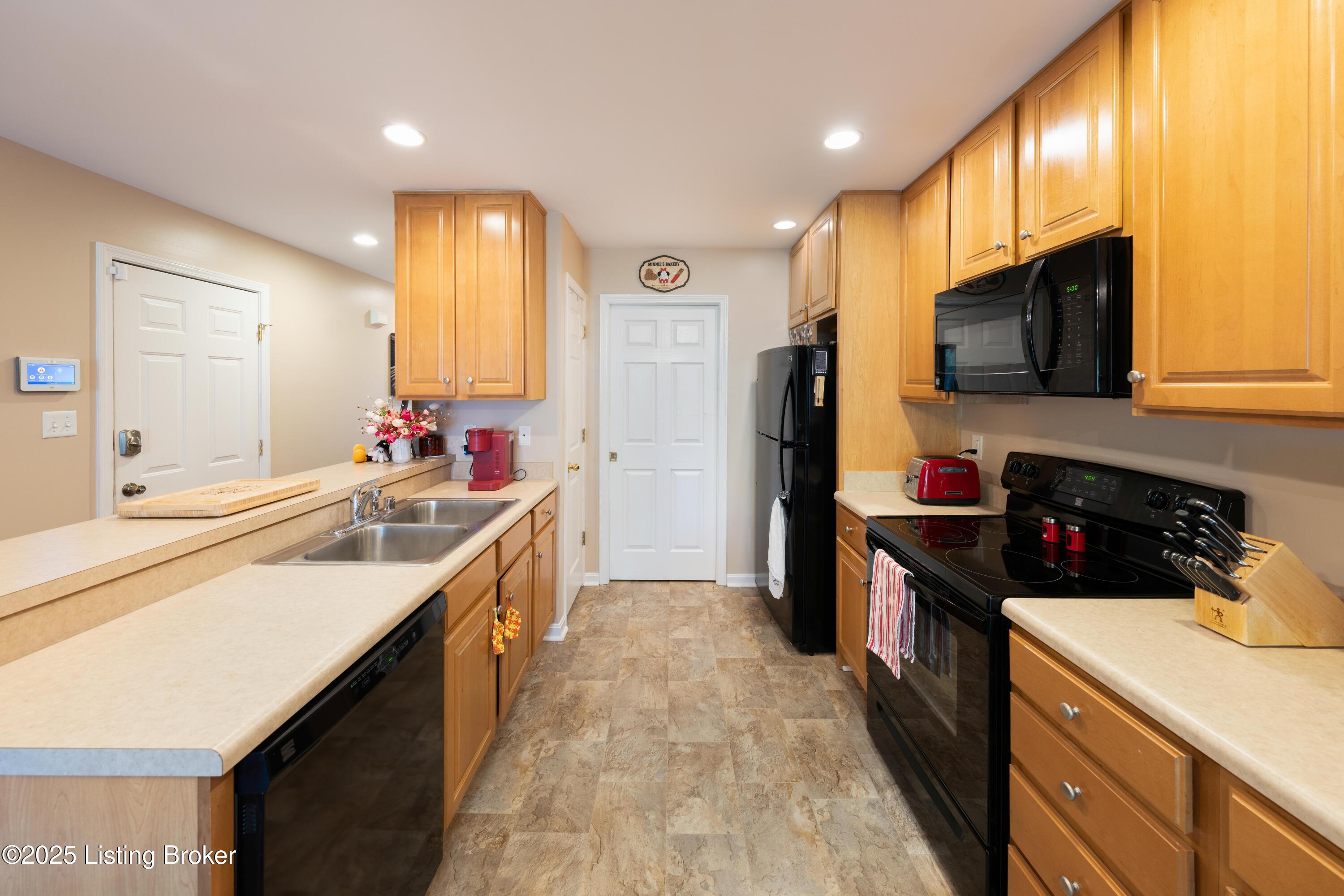 321 Lagrange Villa Dr