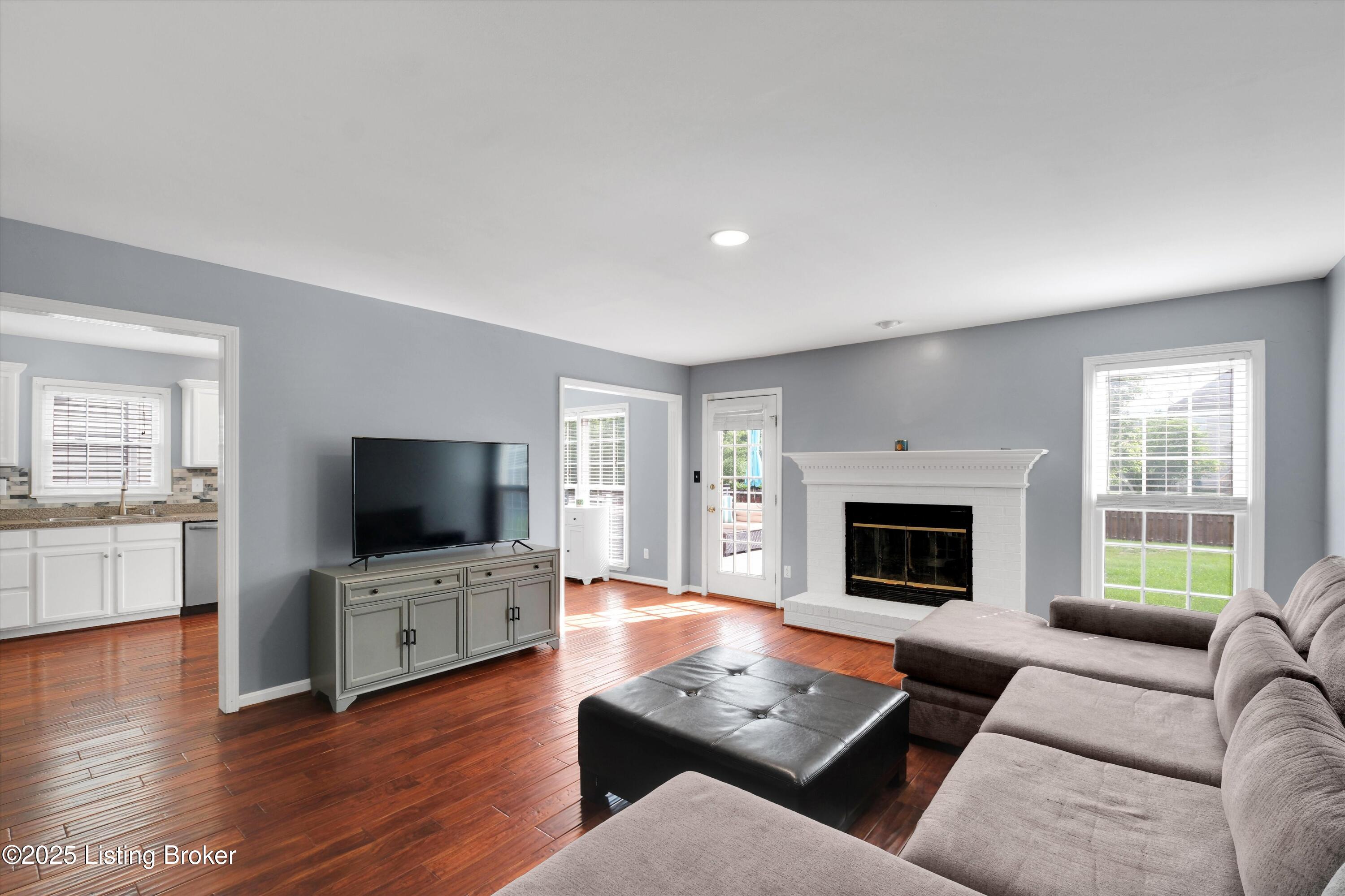 4313 Brownsboro Glen Rd