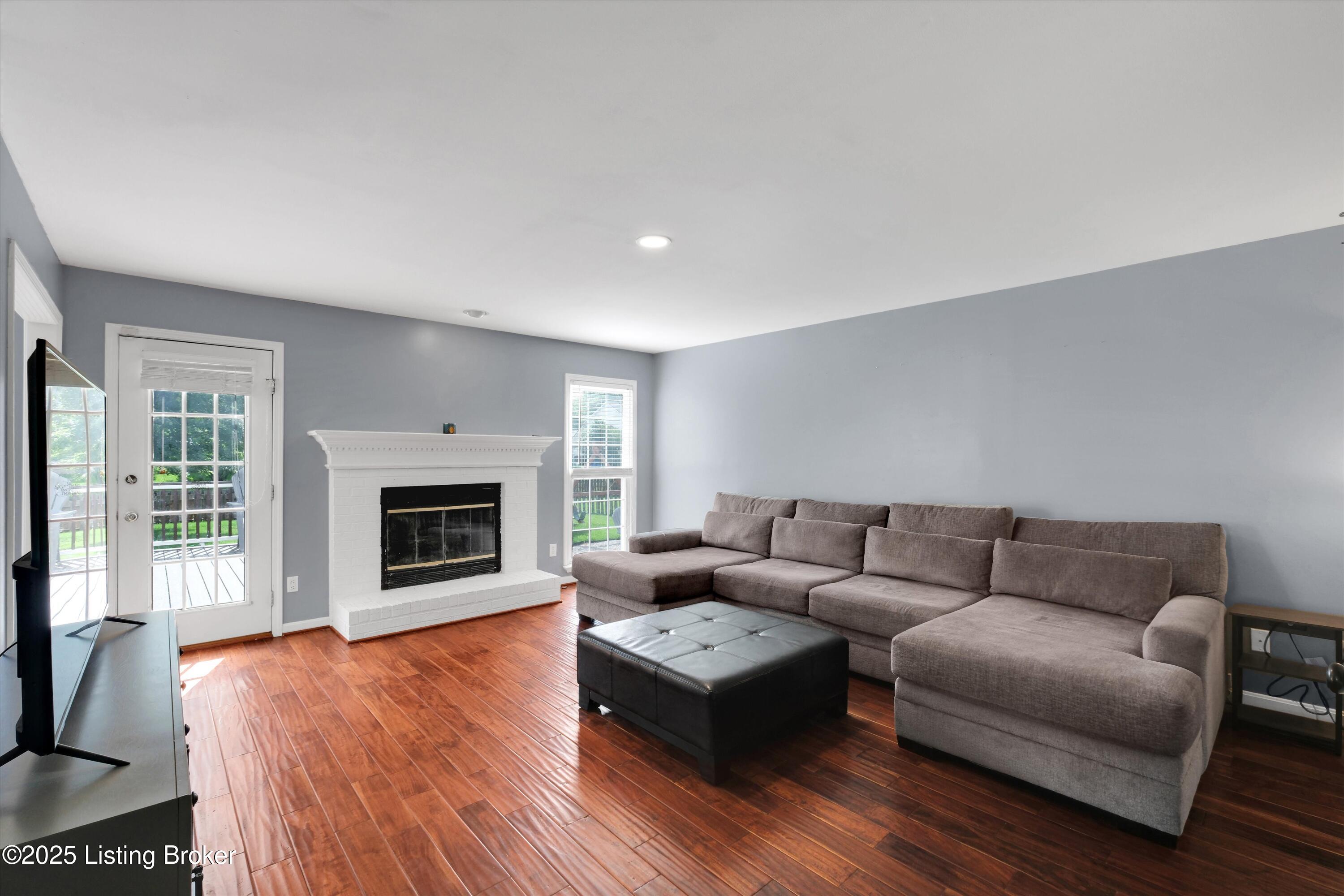 4313 Brownsboro Glen Rd