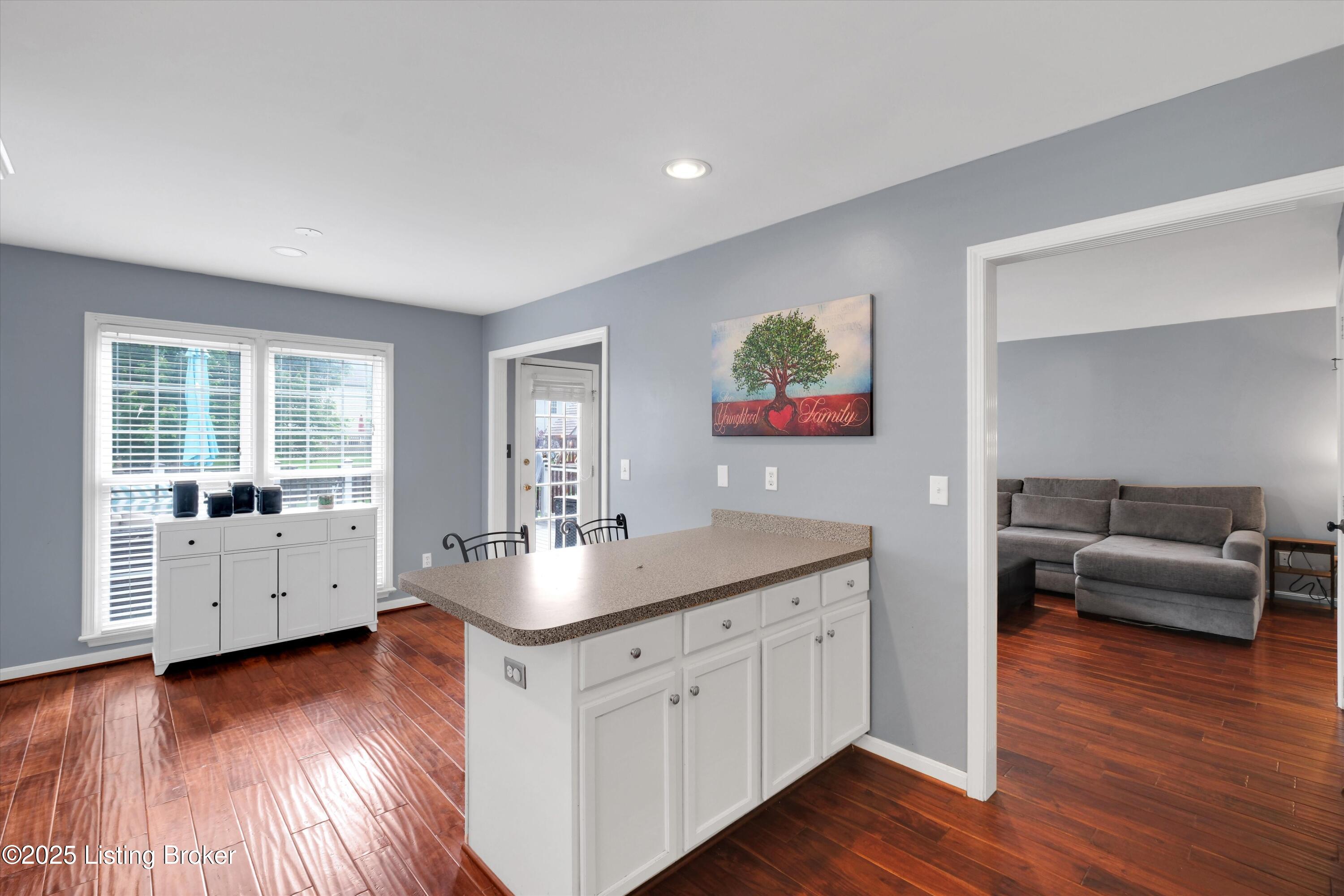 4313 Brownsboro Glen Rd