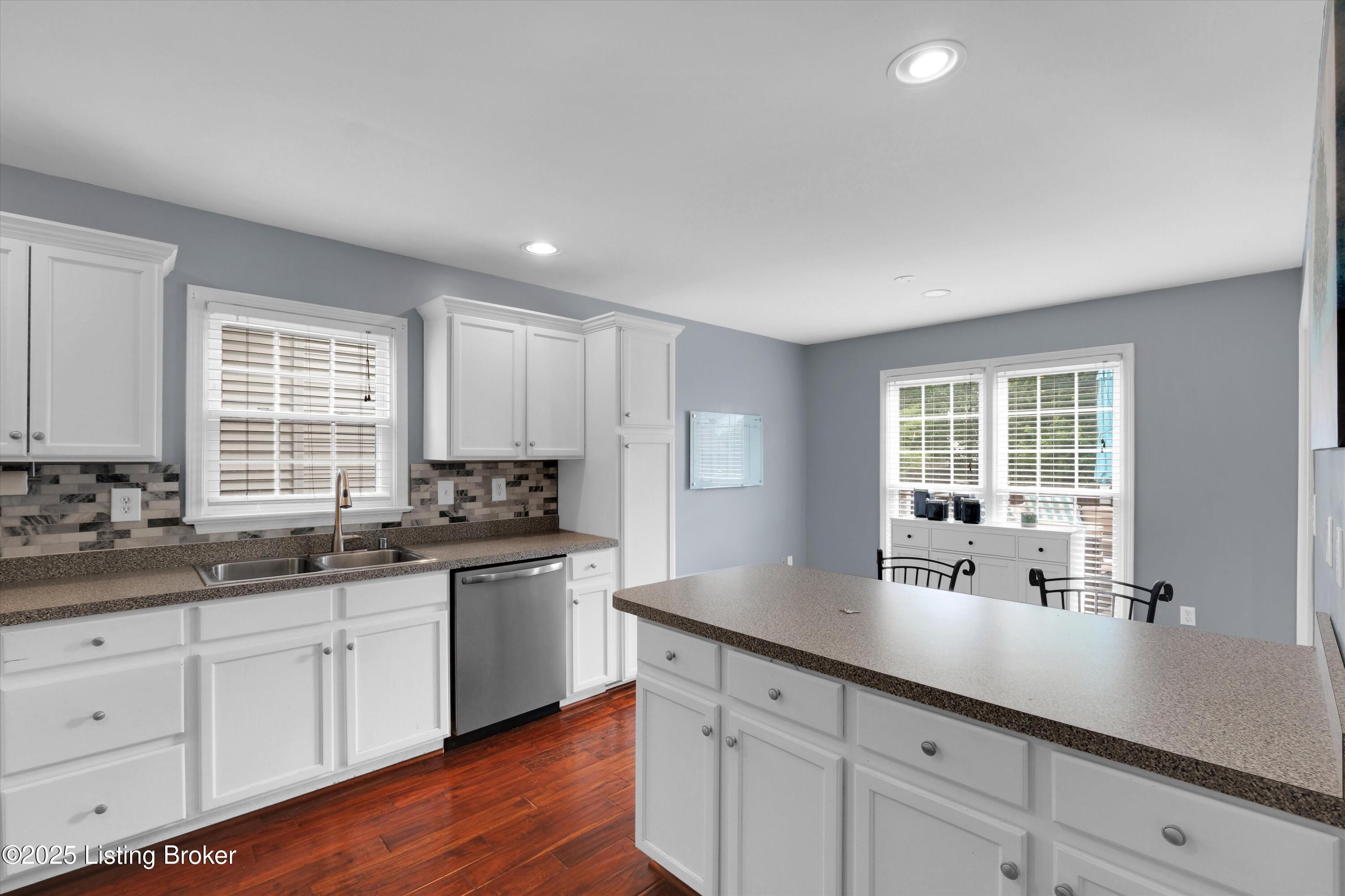4313 Brownsboro Glen Rd