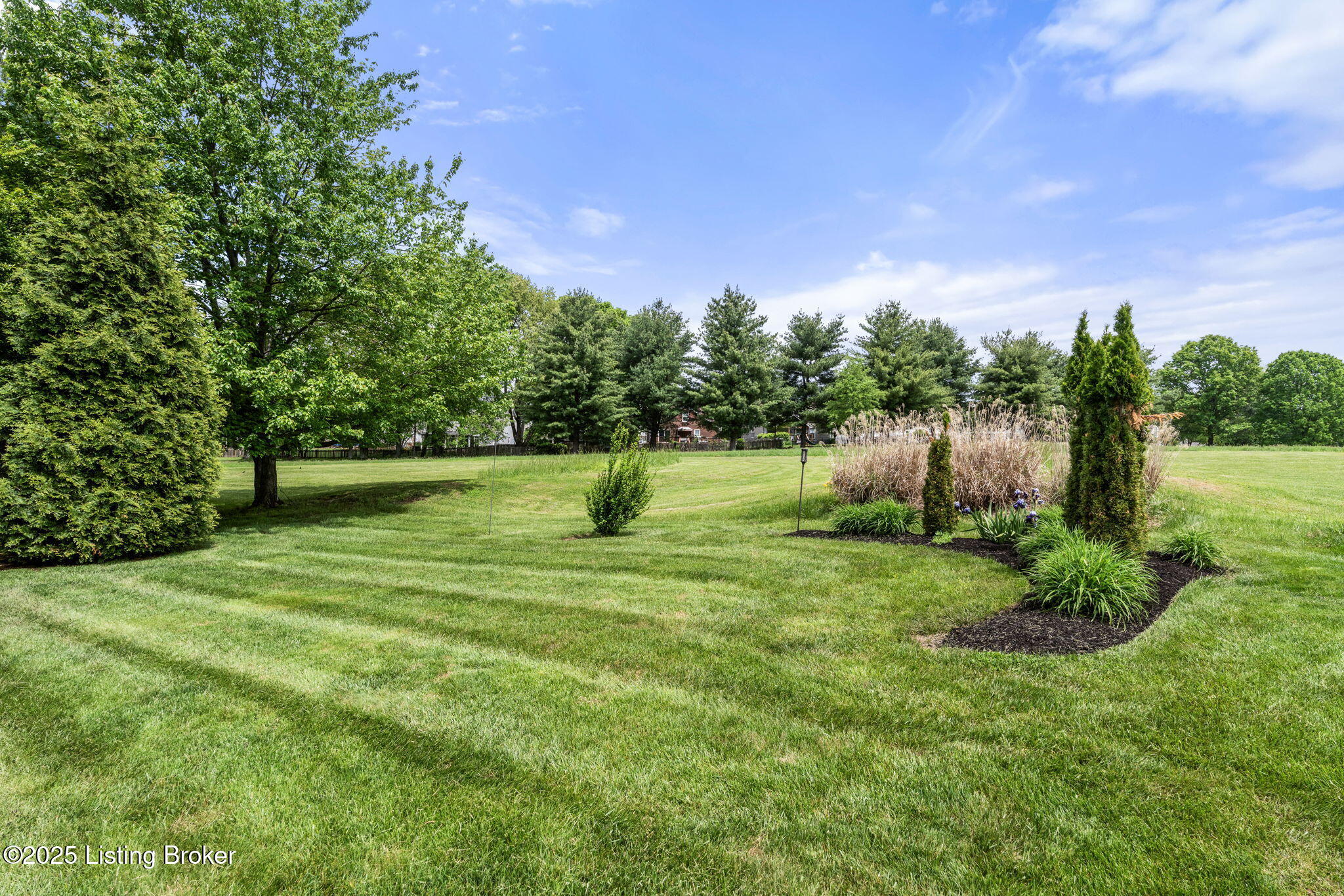 3313 Indian Lake Dr