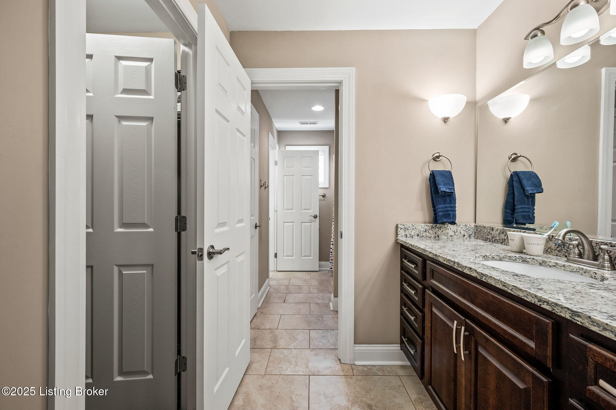 10243 Dorsey Pointe Cir