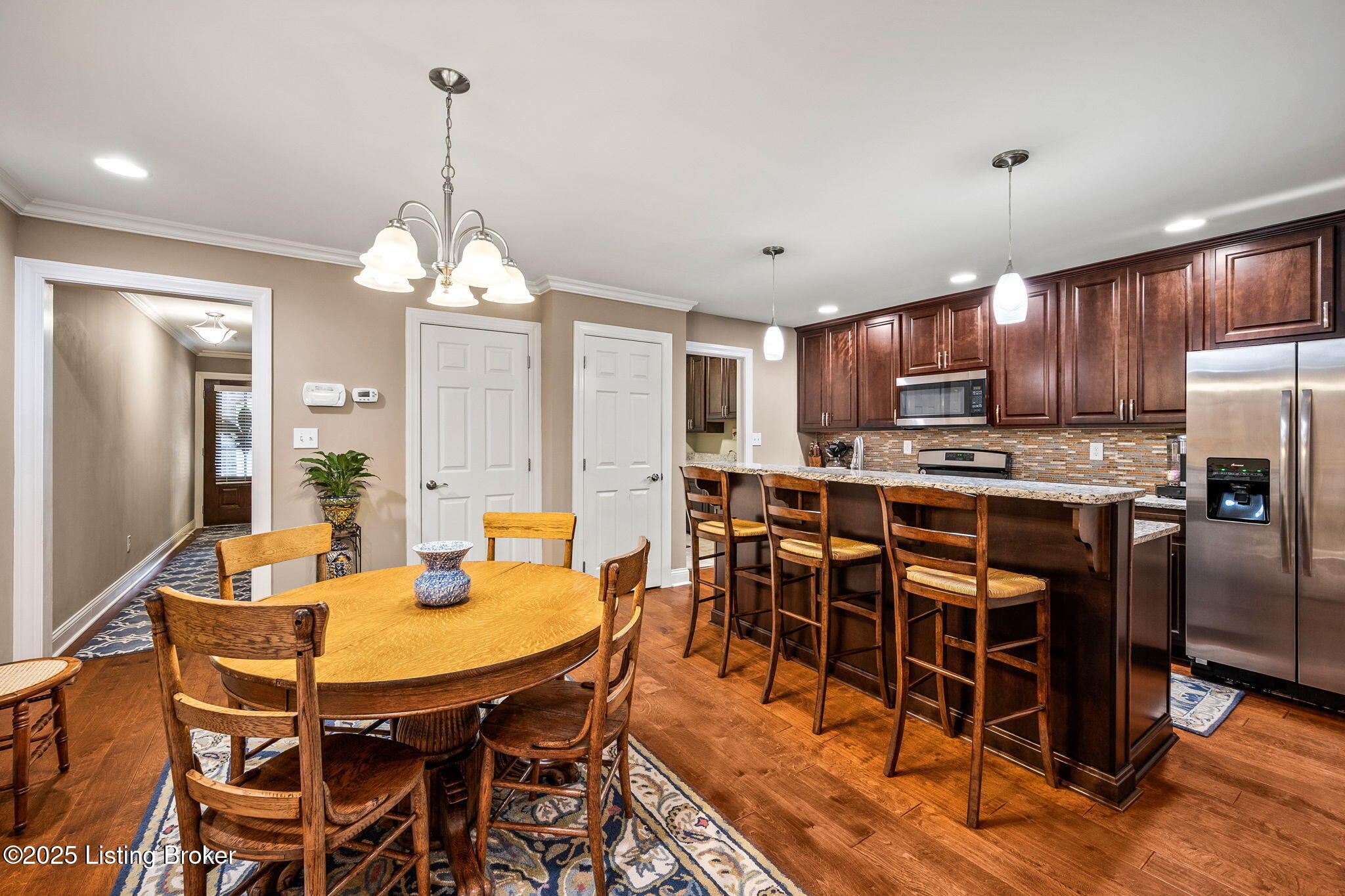 10243 Dorsey Pointe Cir