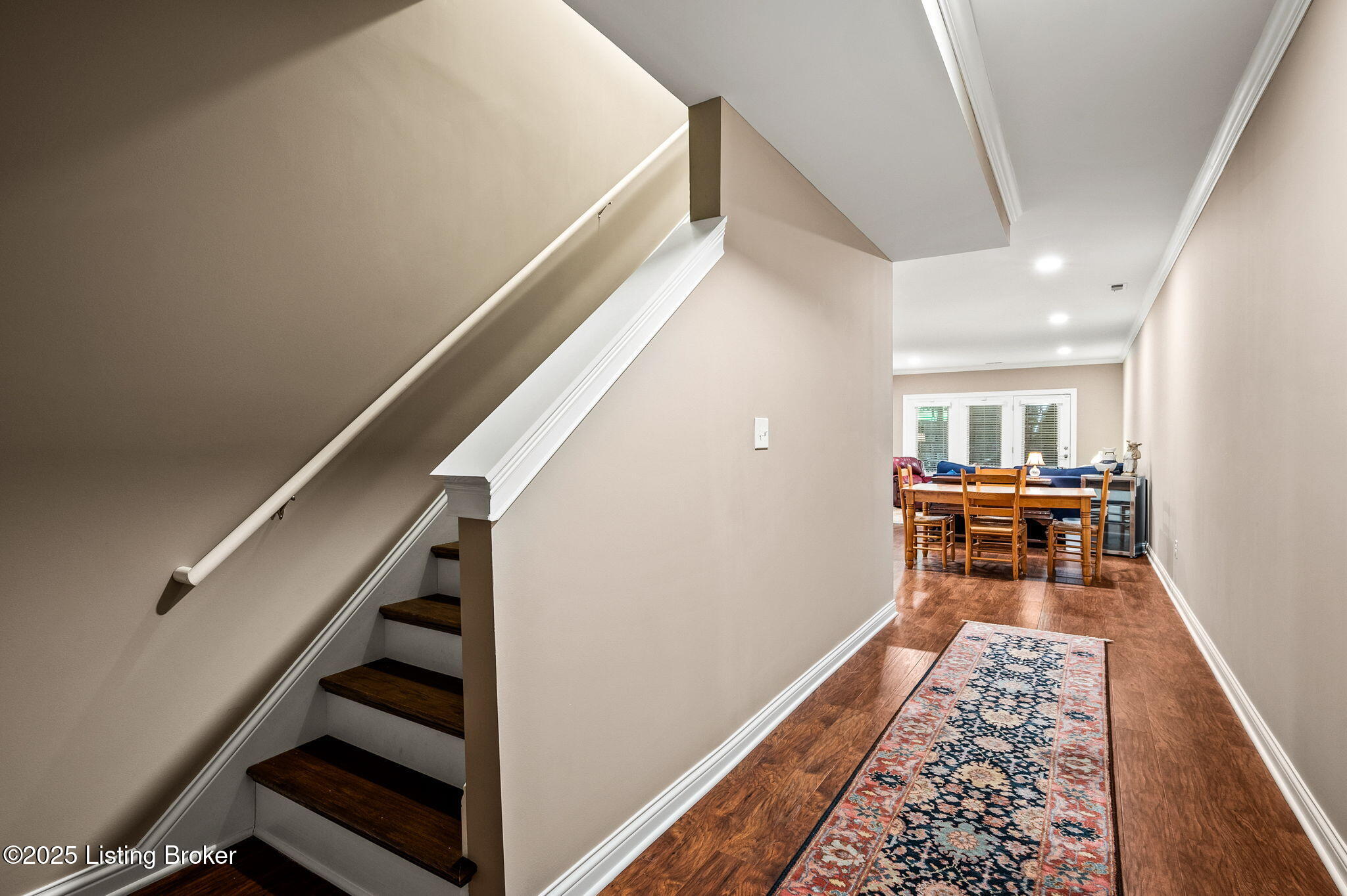 10243 Dorsey Pointe Cir