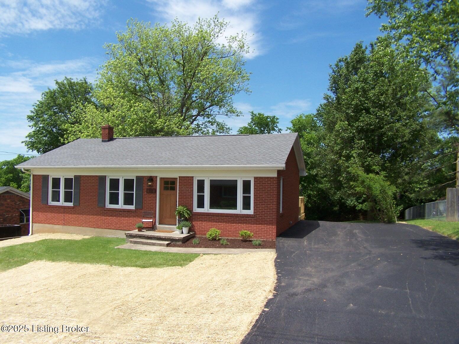 132 Goodloe Ave