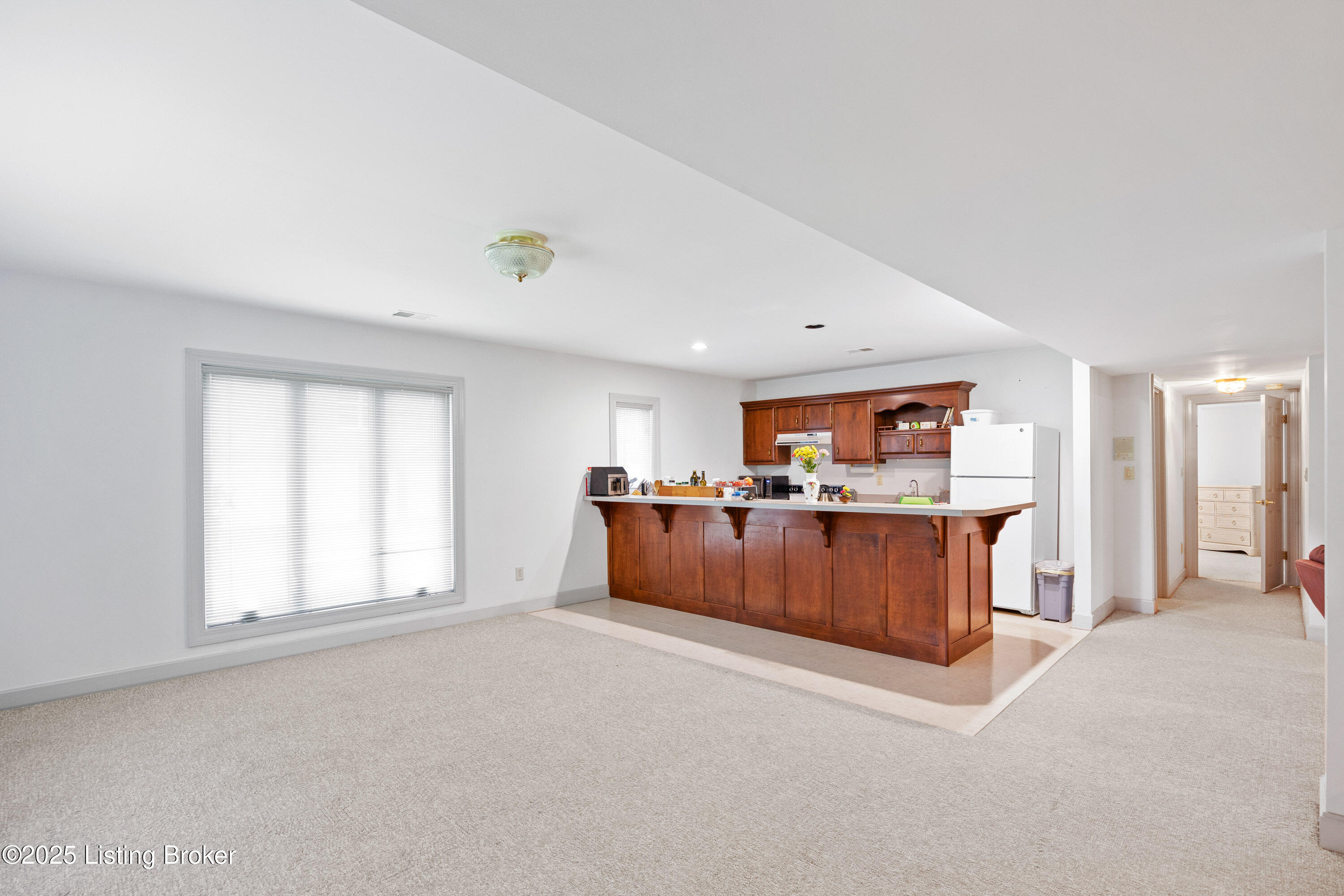 12 Oak Tree Ln