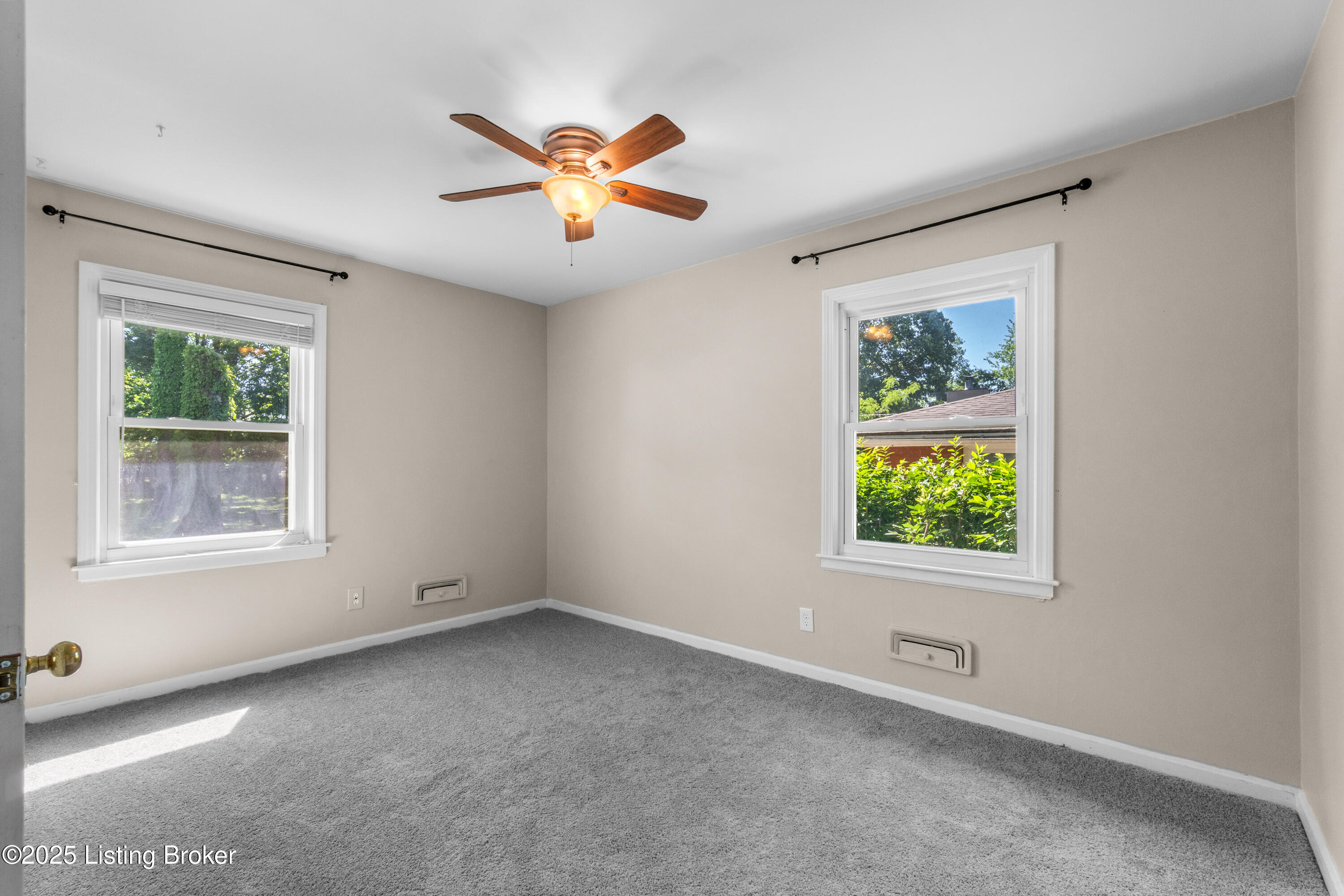 215 Marengo Dr
