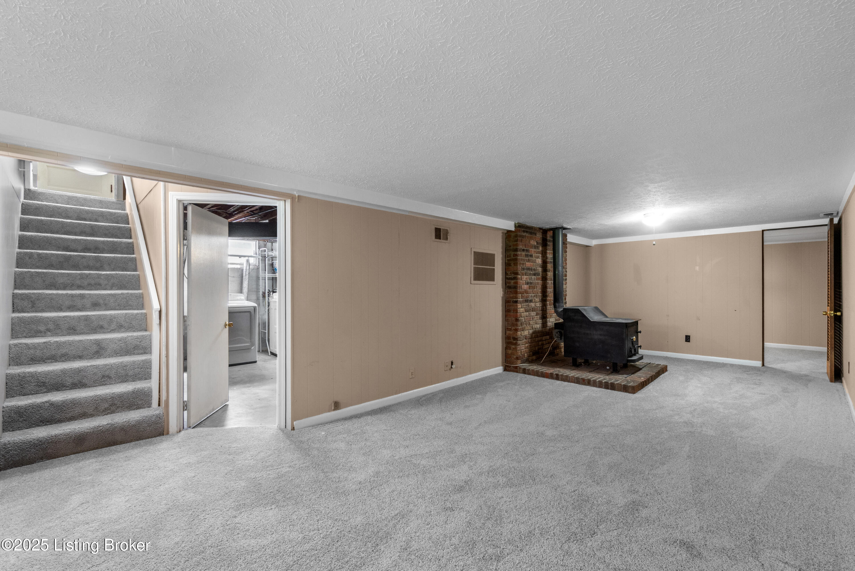 215 Marengo Dr