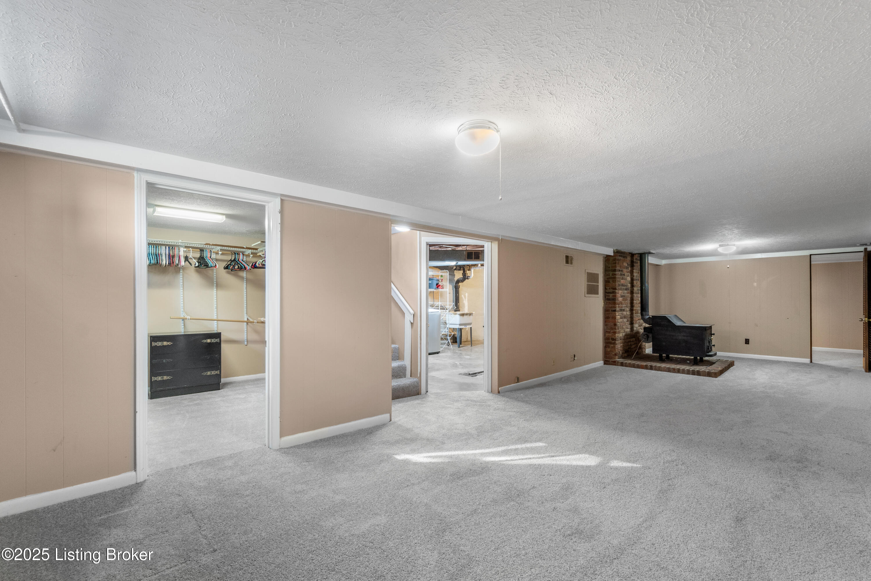 215 Marengo Dr