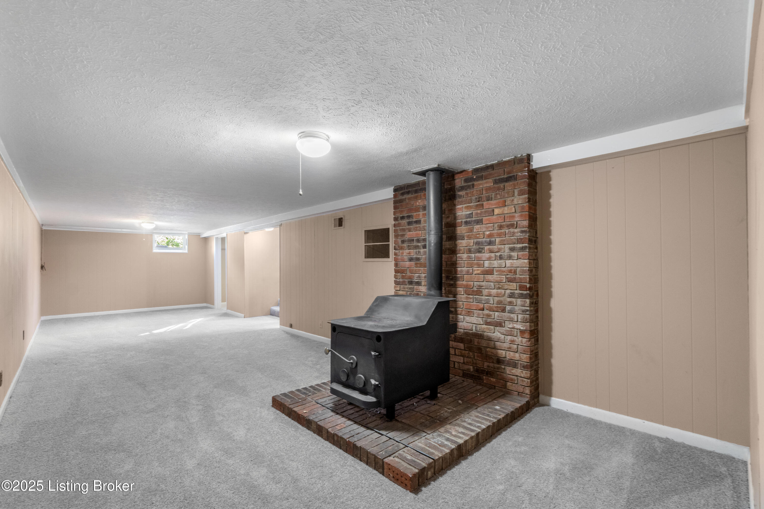 215 Marengo Dr