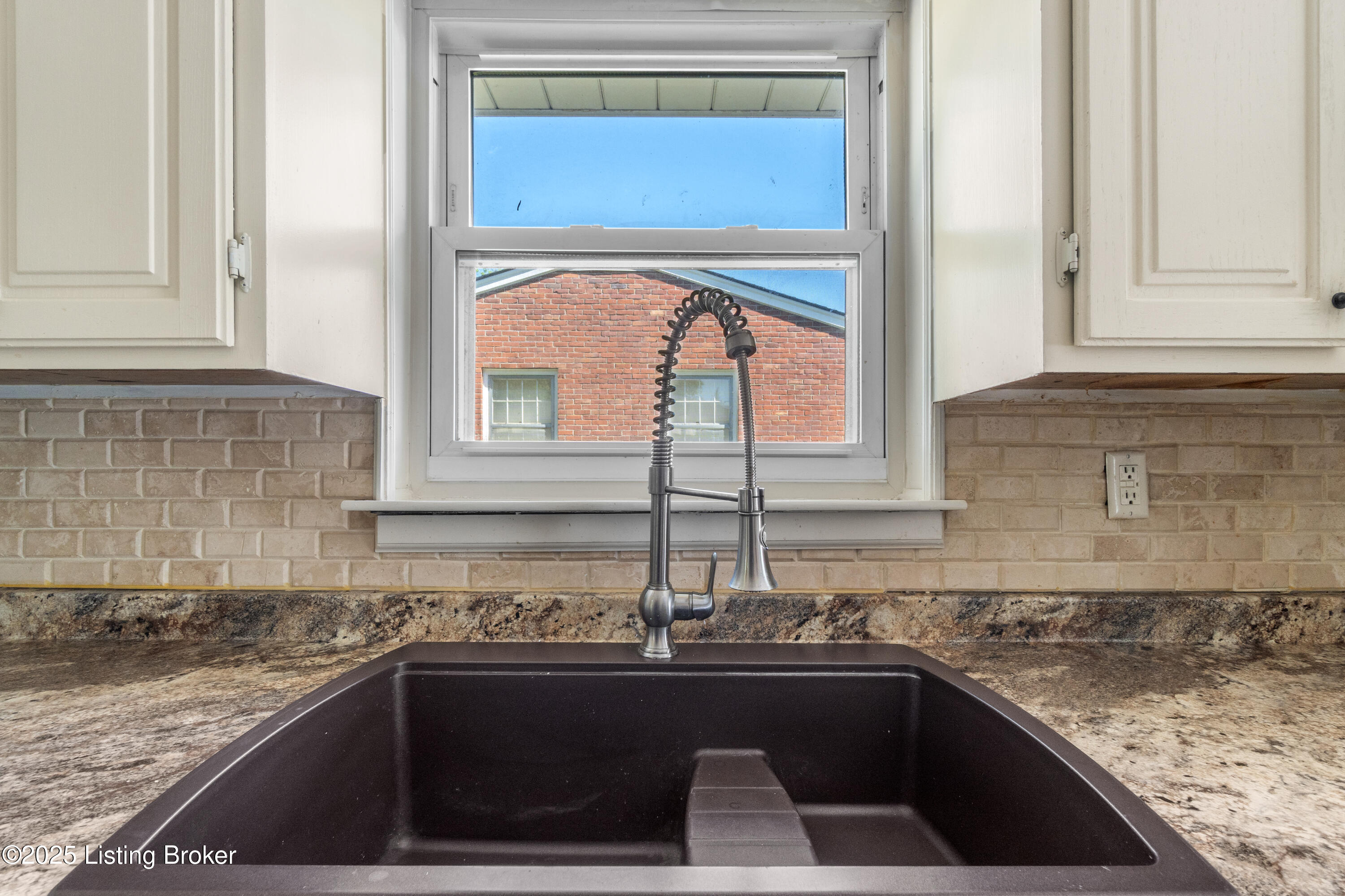 215 Marengo Dr