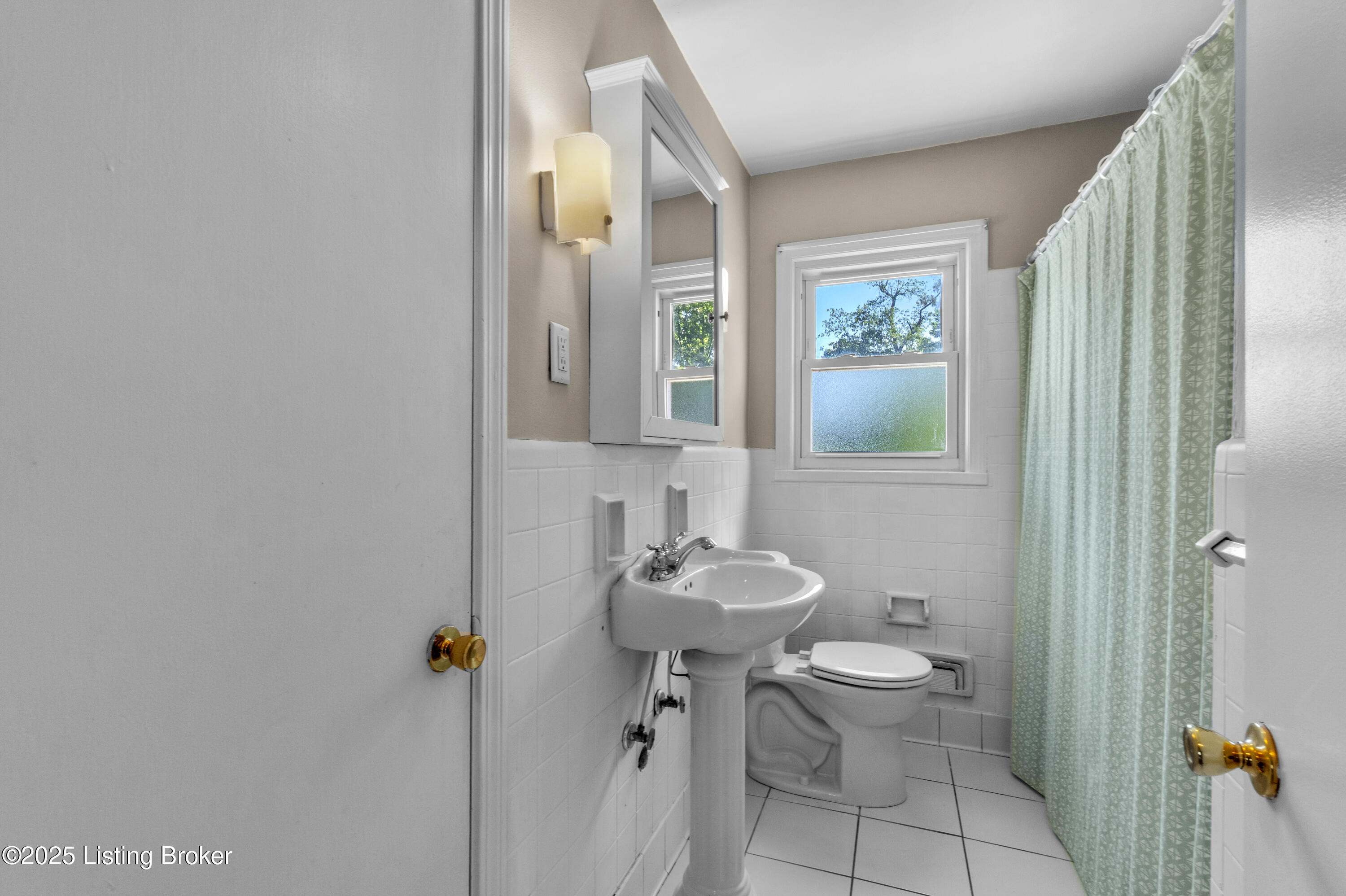 215 Marengo Dr