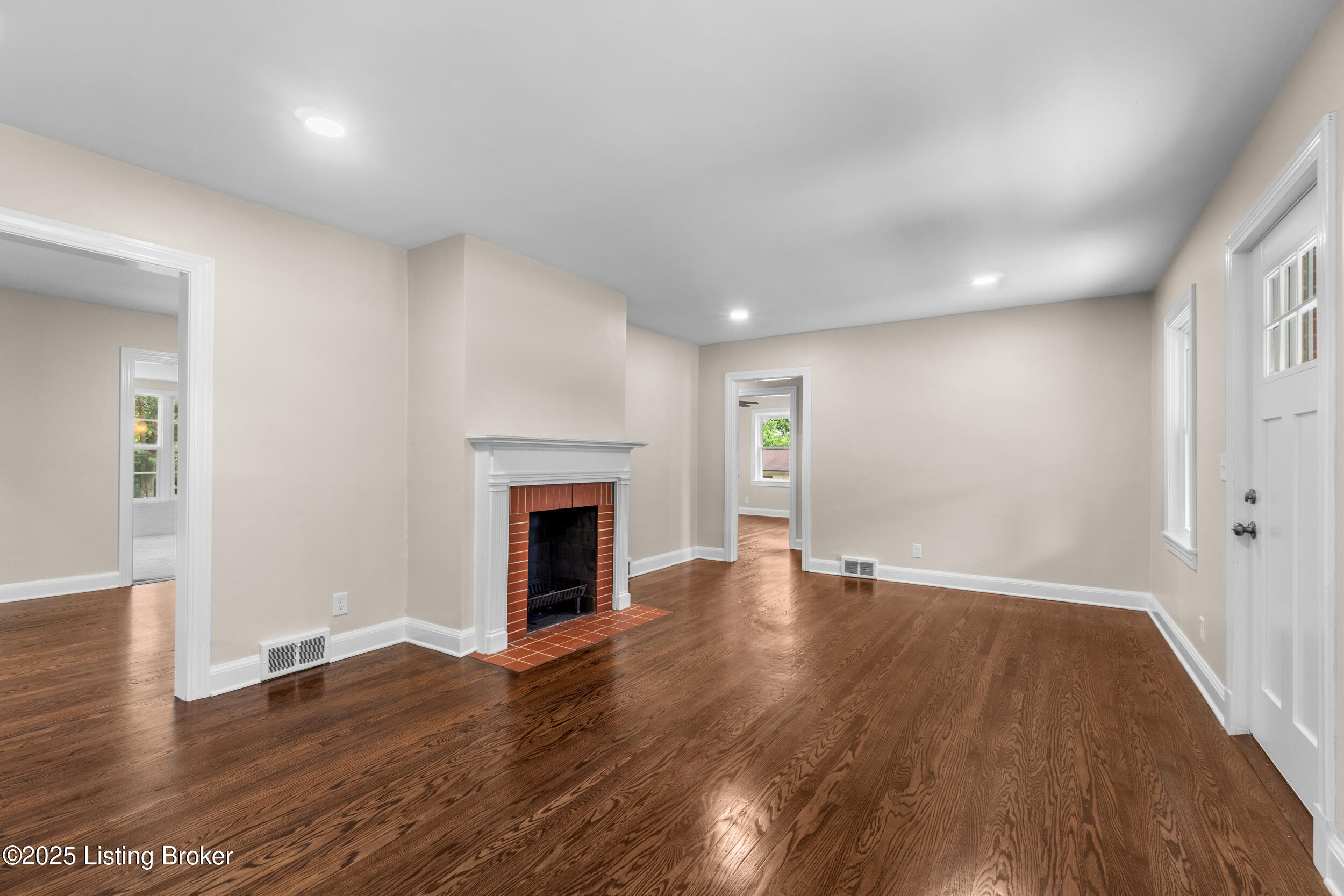 3722 Illinois Ave