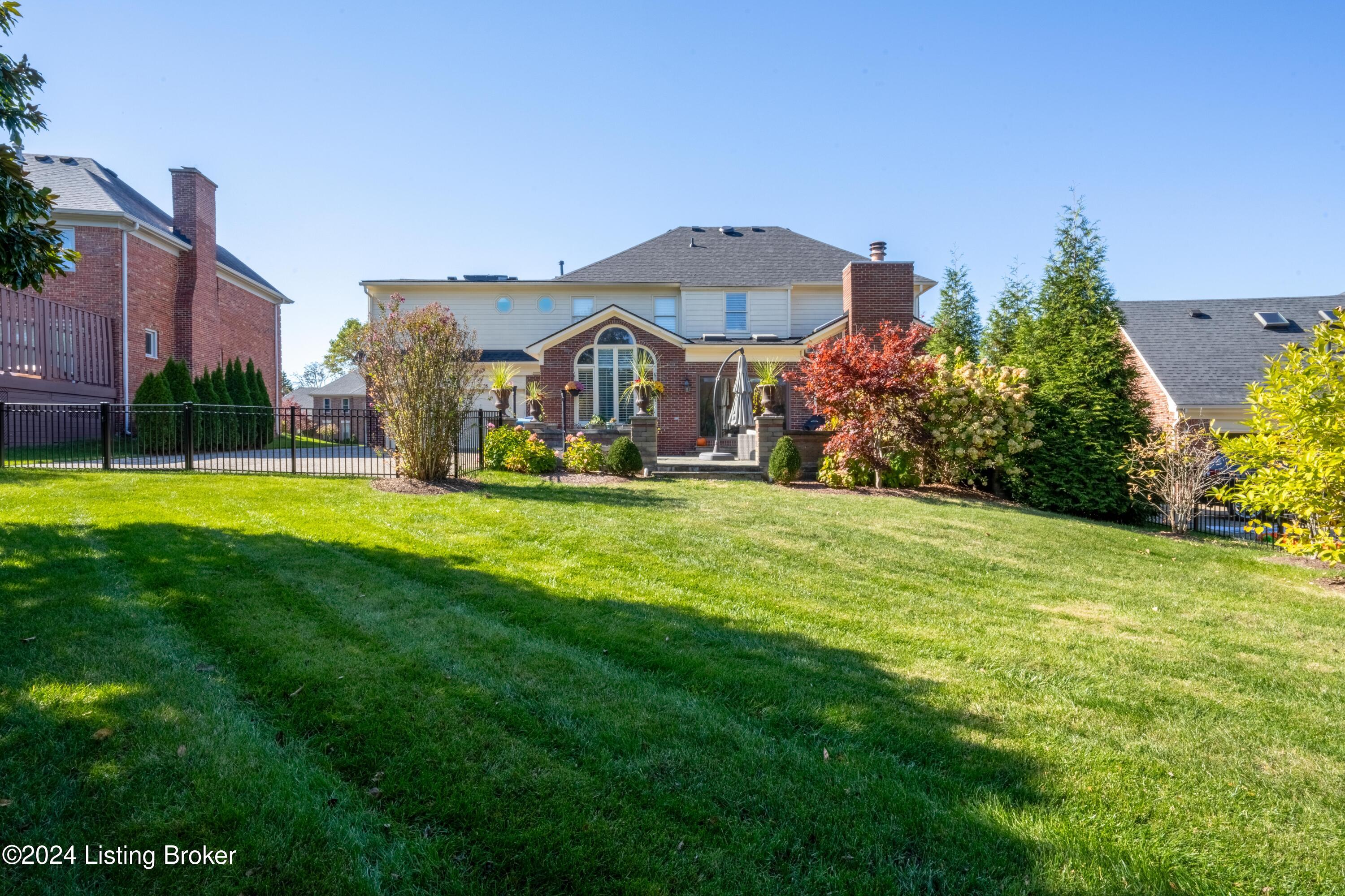14208 Willow Grove Cir