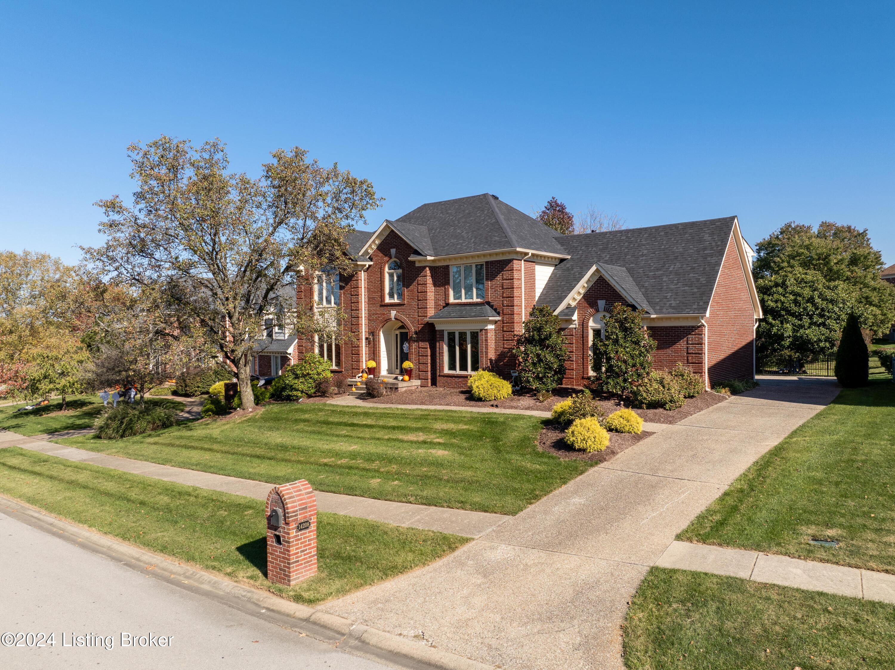 14208 Willow Grove Cir