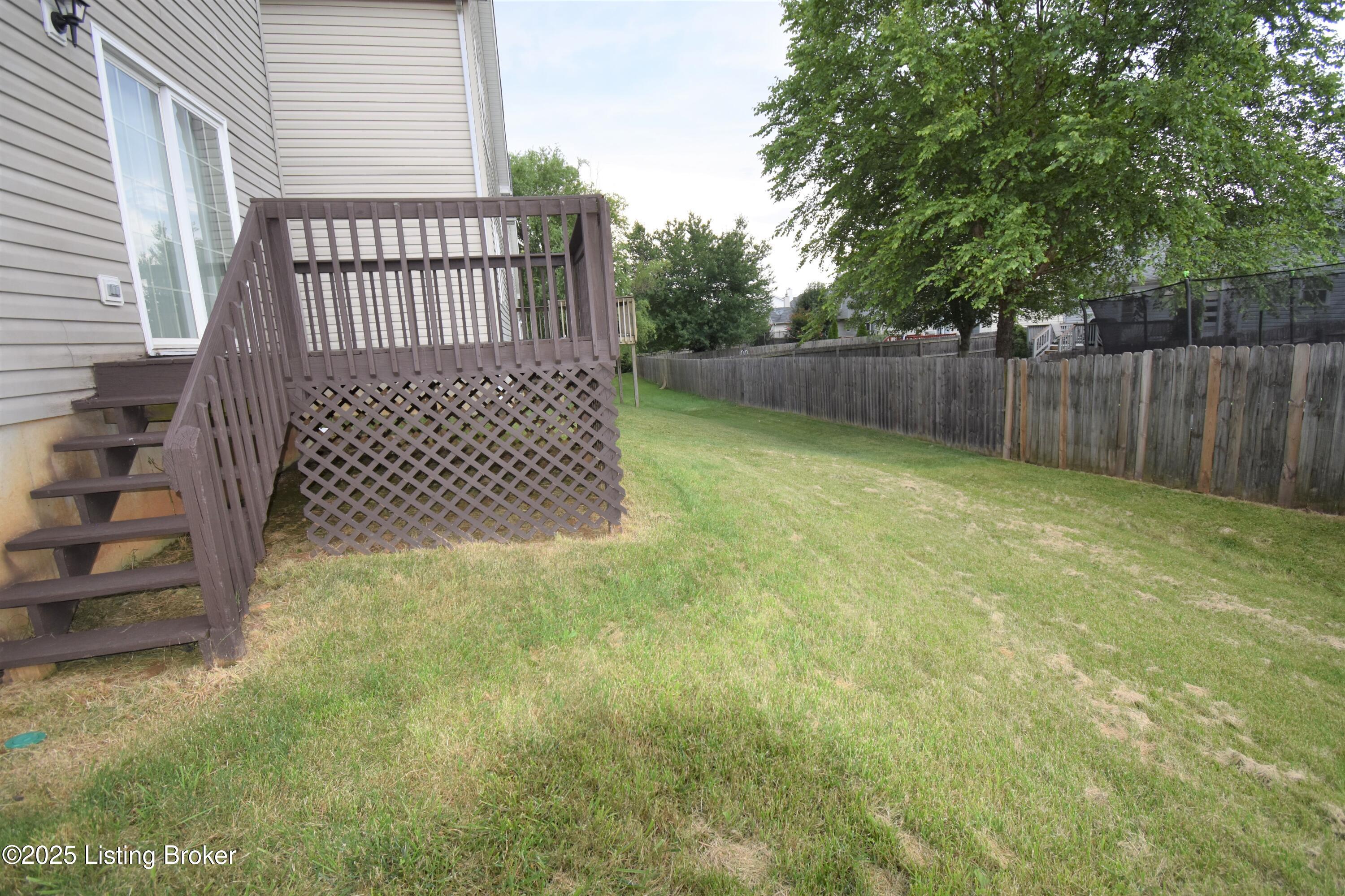 3921 Pinoak View Ct