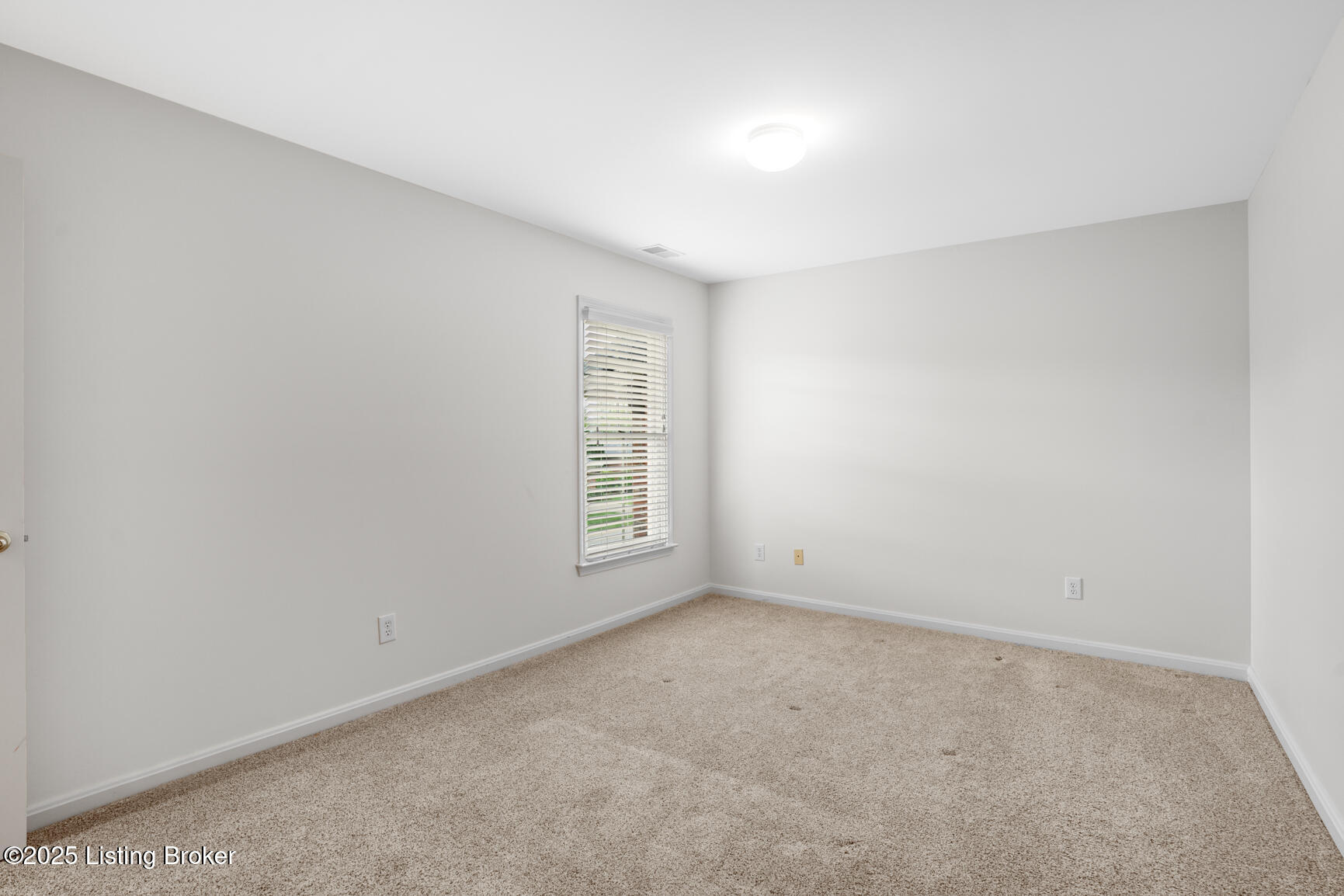 10121 Cave Creek Rd