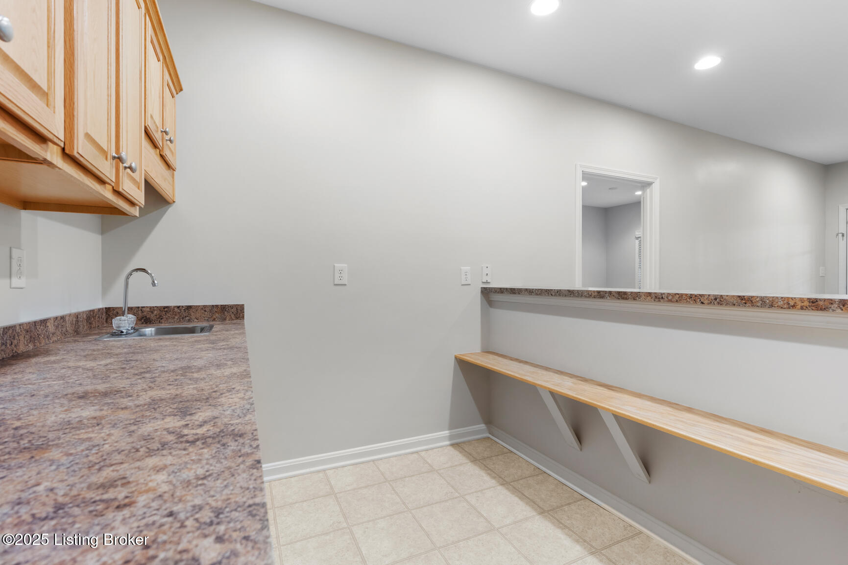 10121 Cave Creek Rd