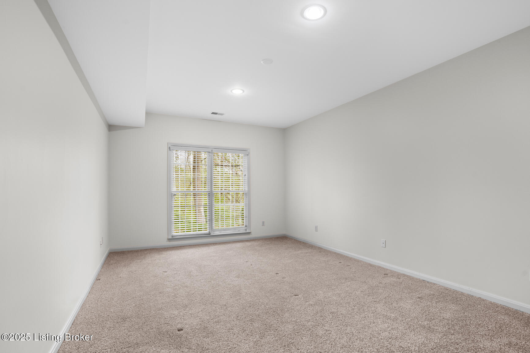 10121 Cave Creek Rd