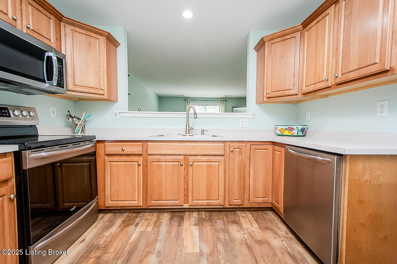 1038 Brent St 200