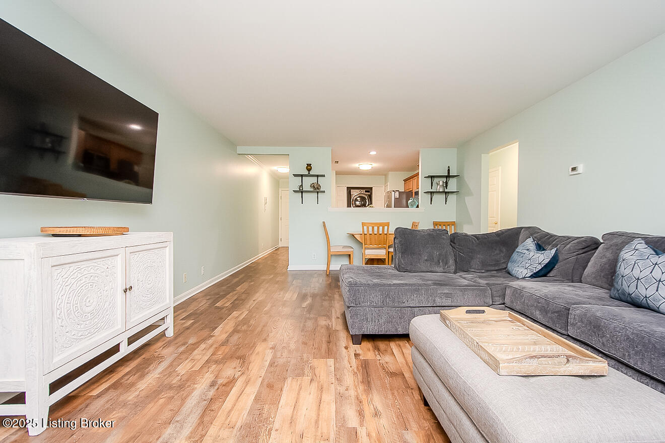 1038 Brent St 200