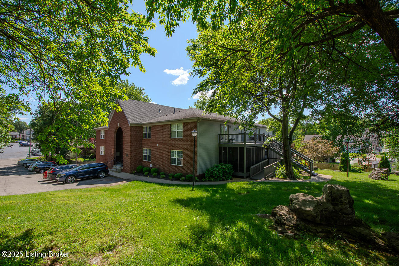 1038 Brent St 200