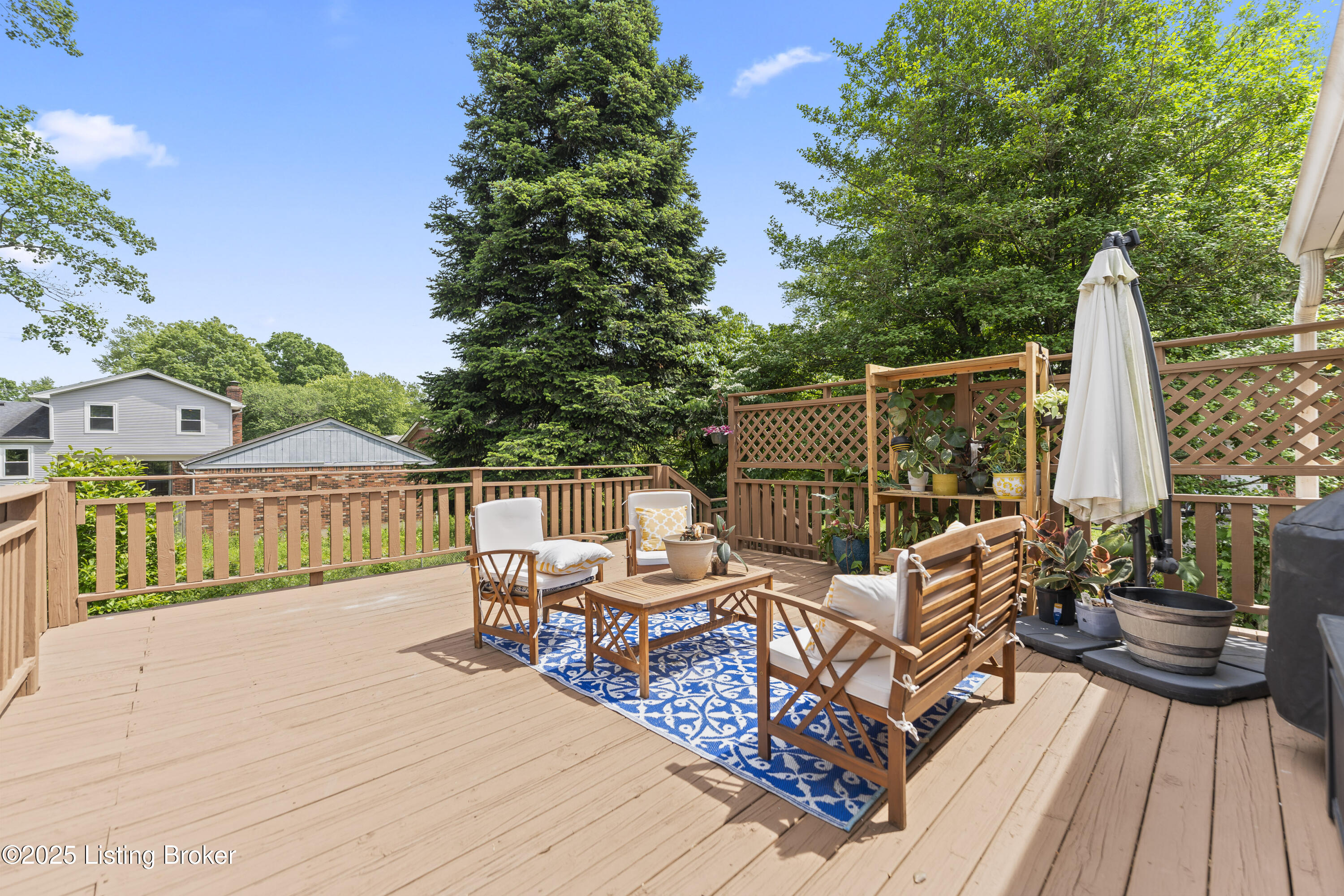 1013 King Arthur Ln