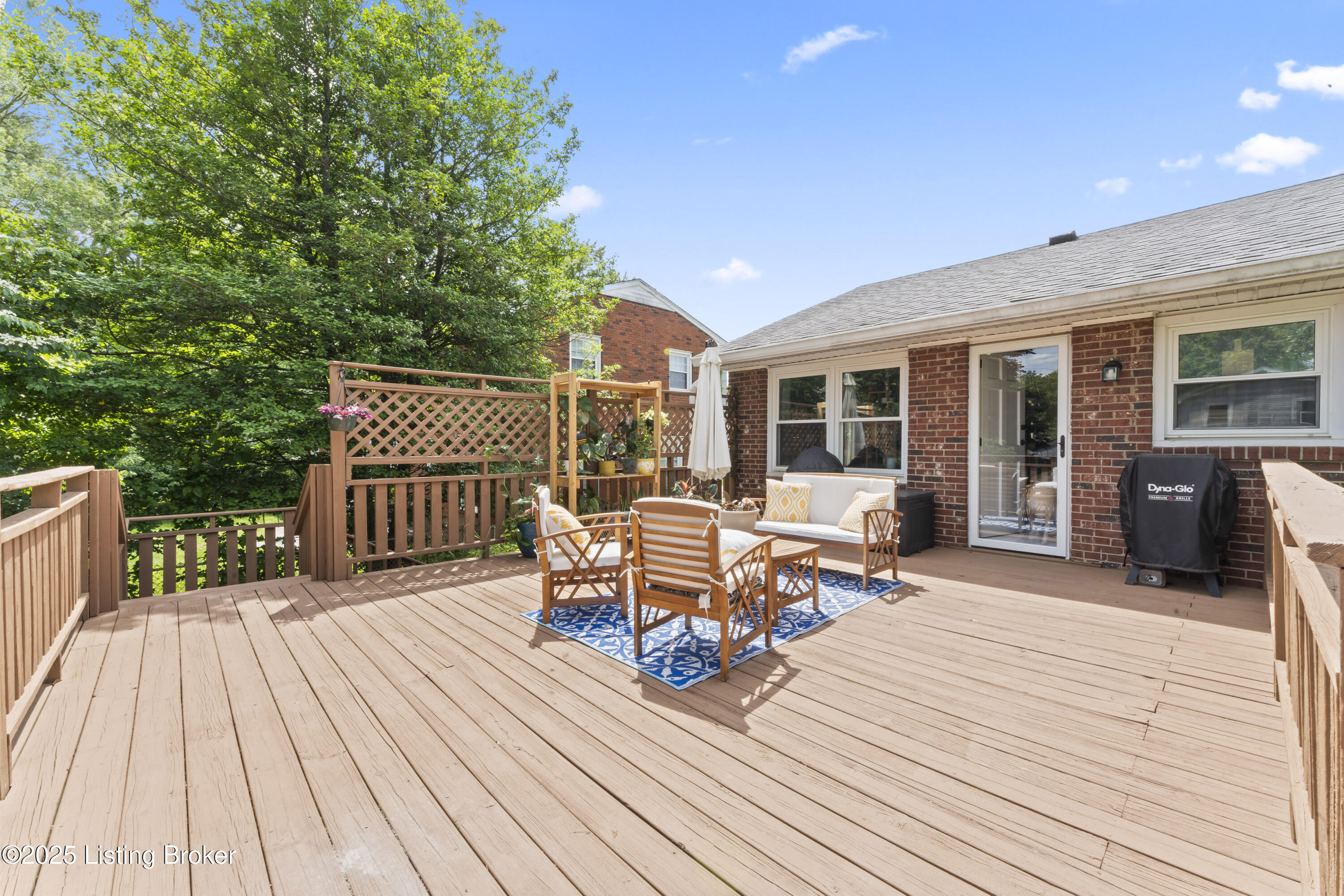 1013 King Arthur Ln