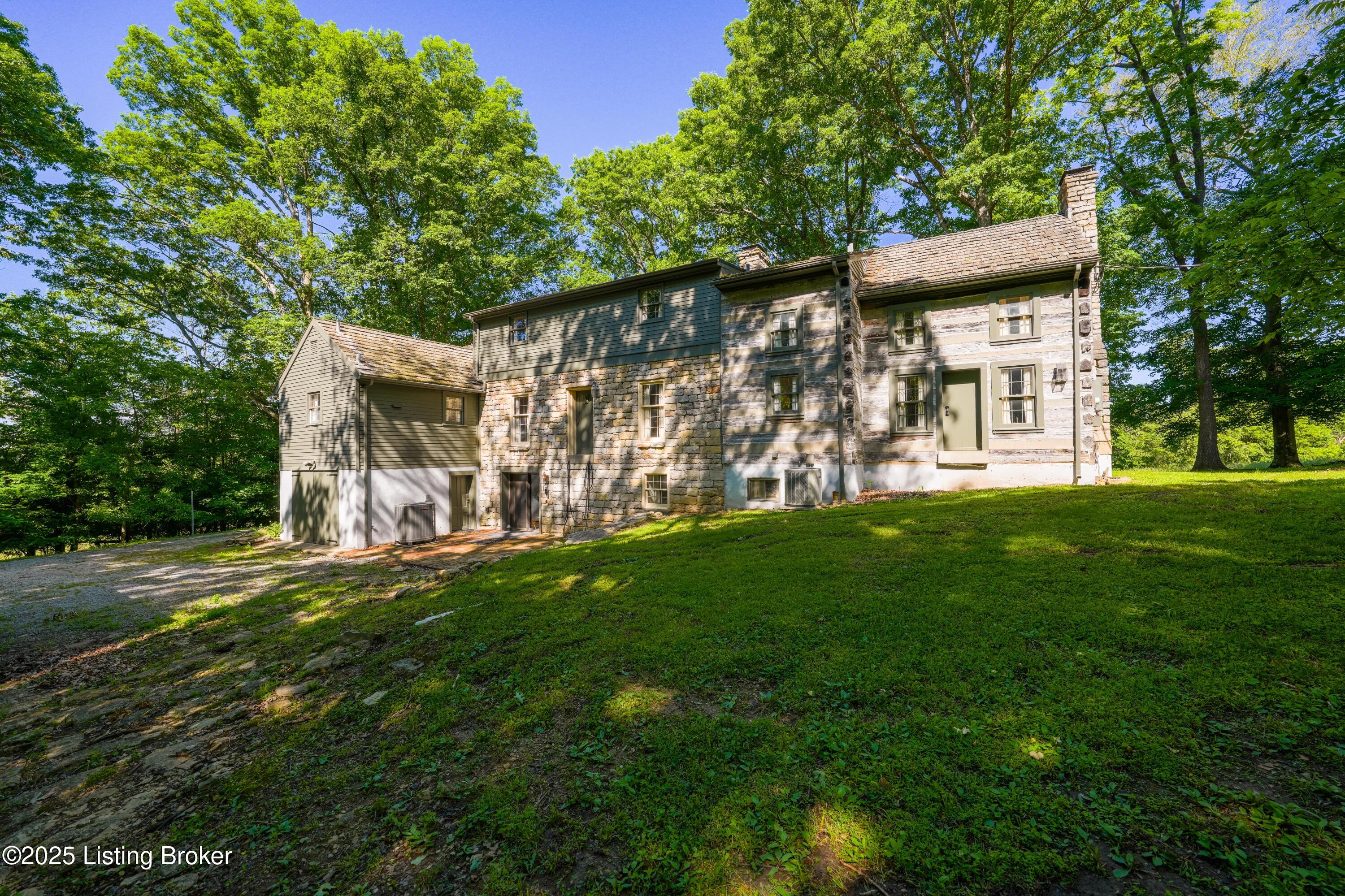 6711 Echo Trail