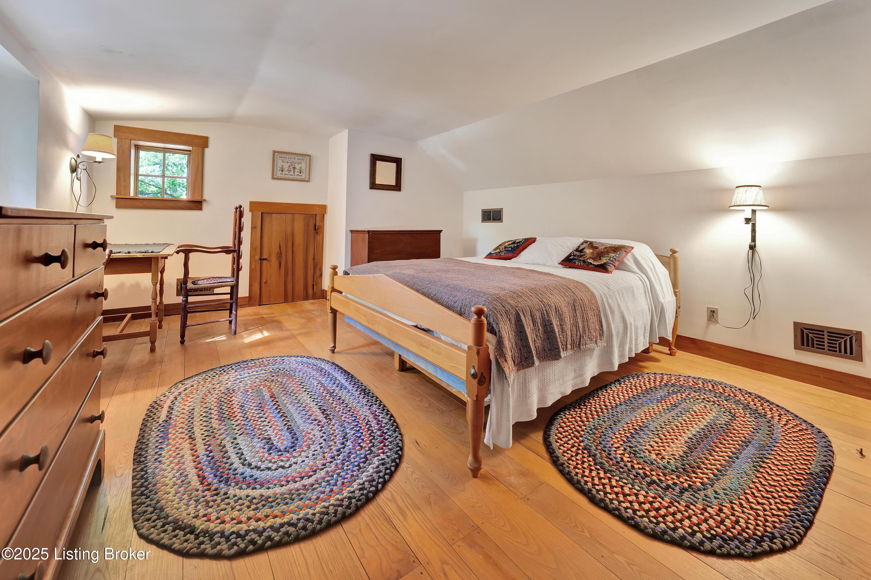 6711 Echo Trail