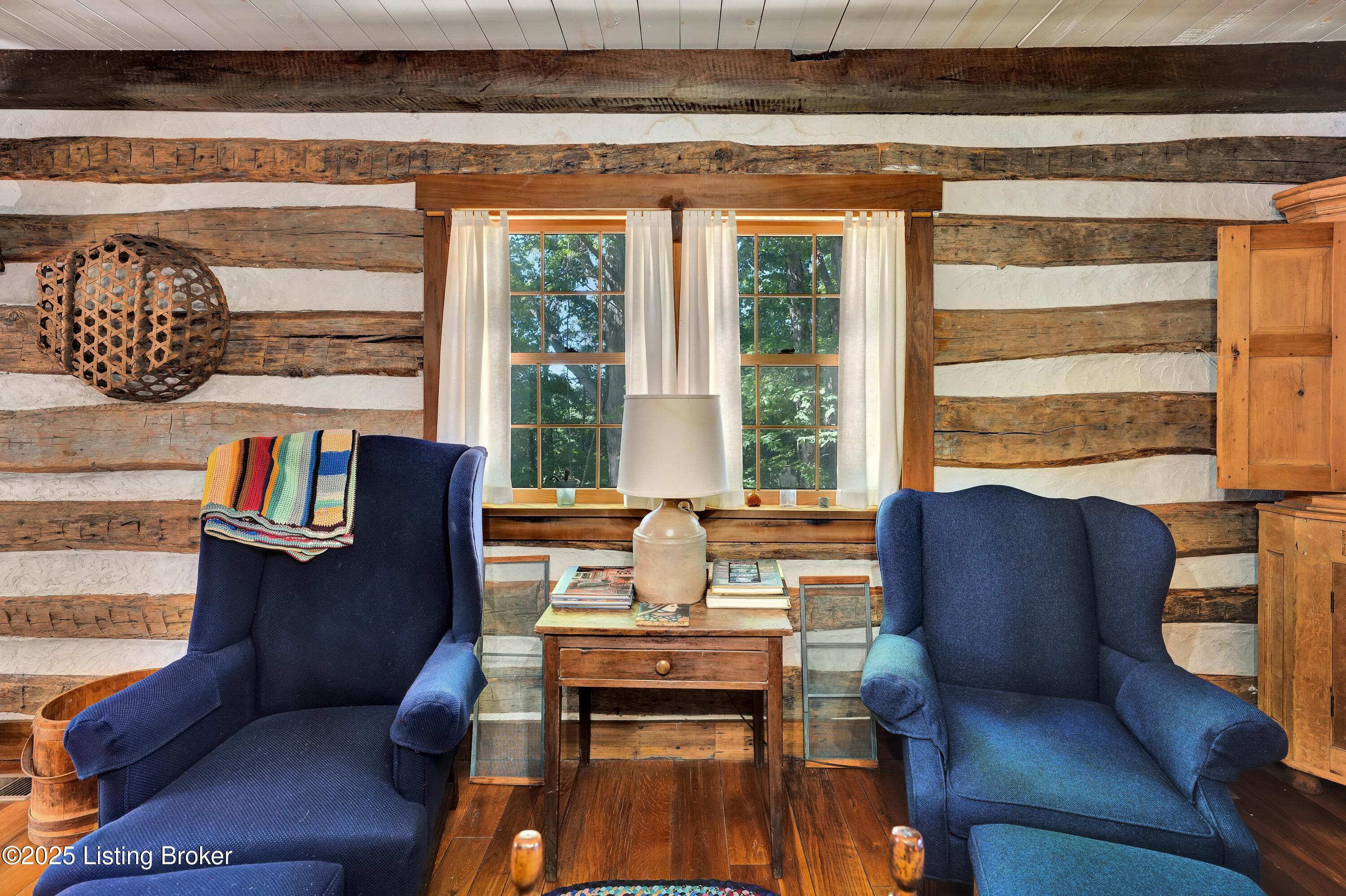 6711 Echo Trail