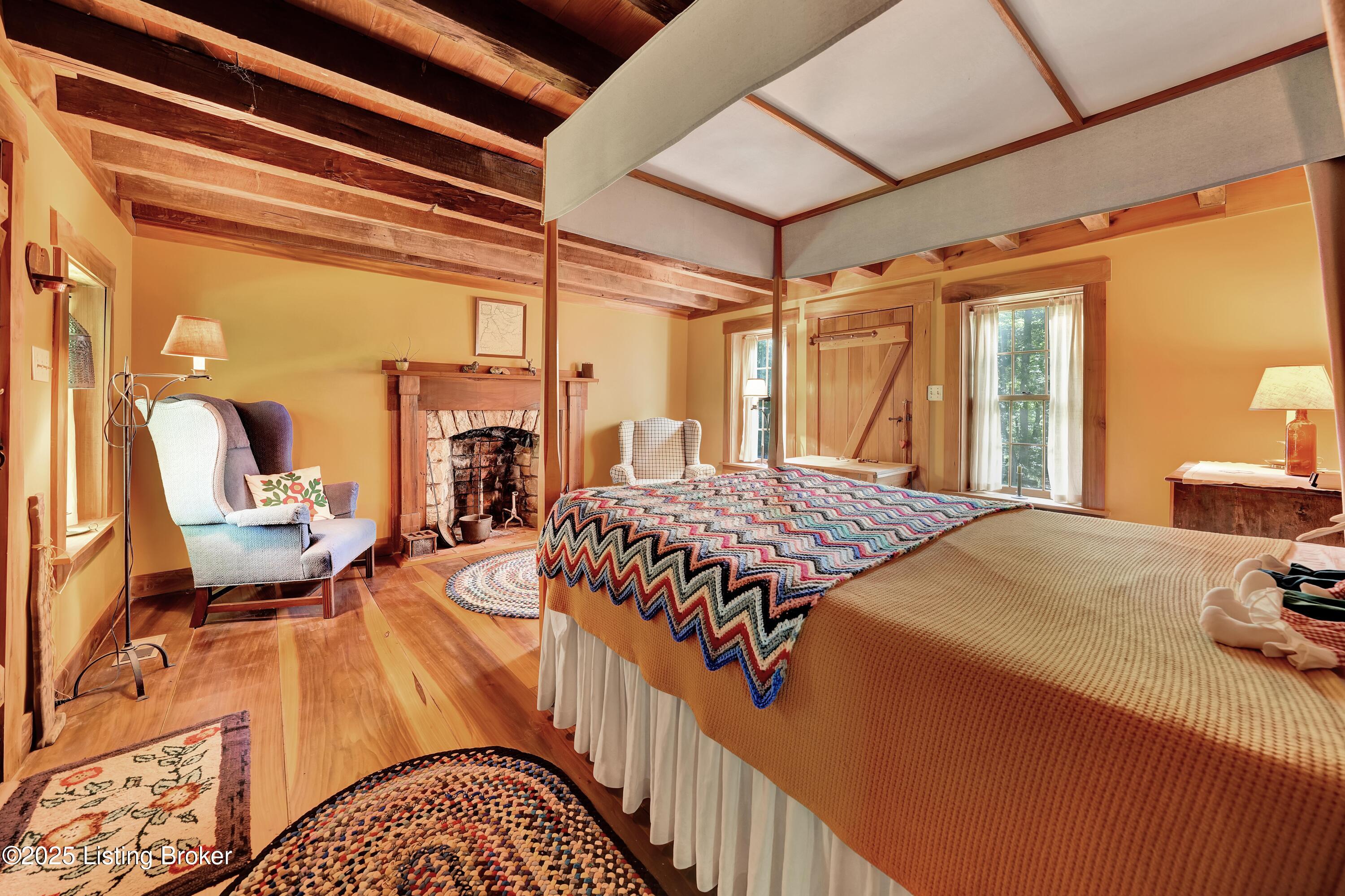 6711 Echo Trail