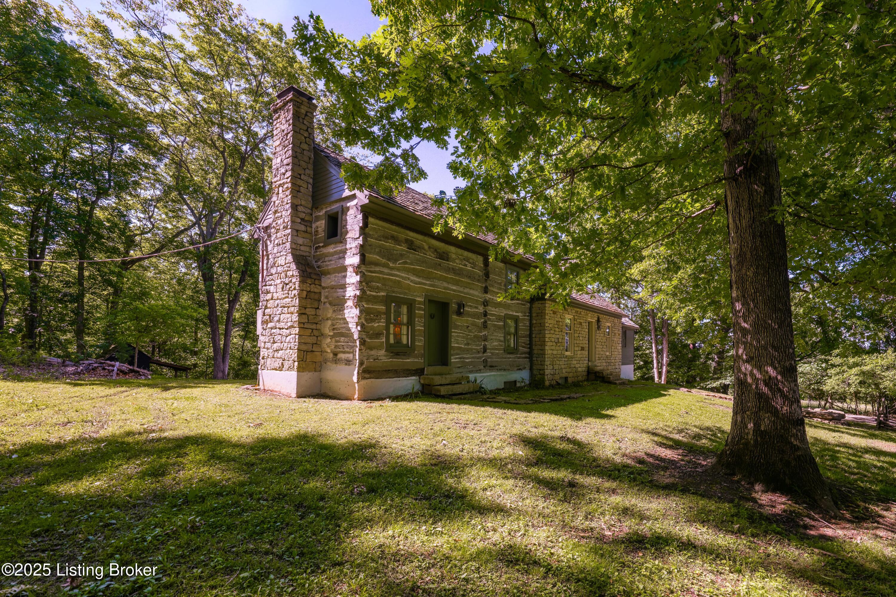 6711 Echo Trail